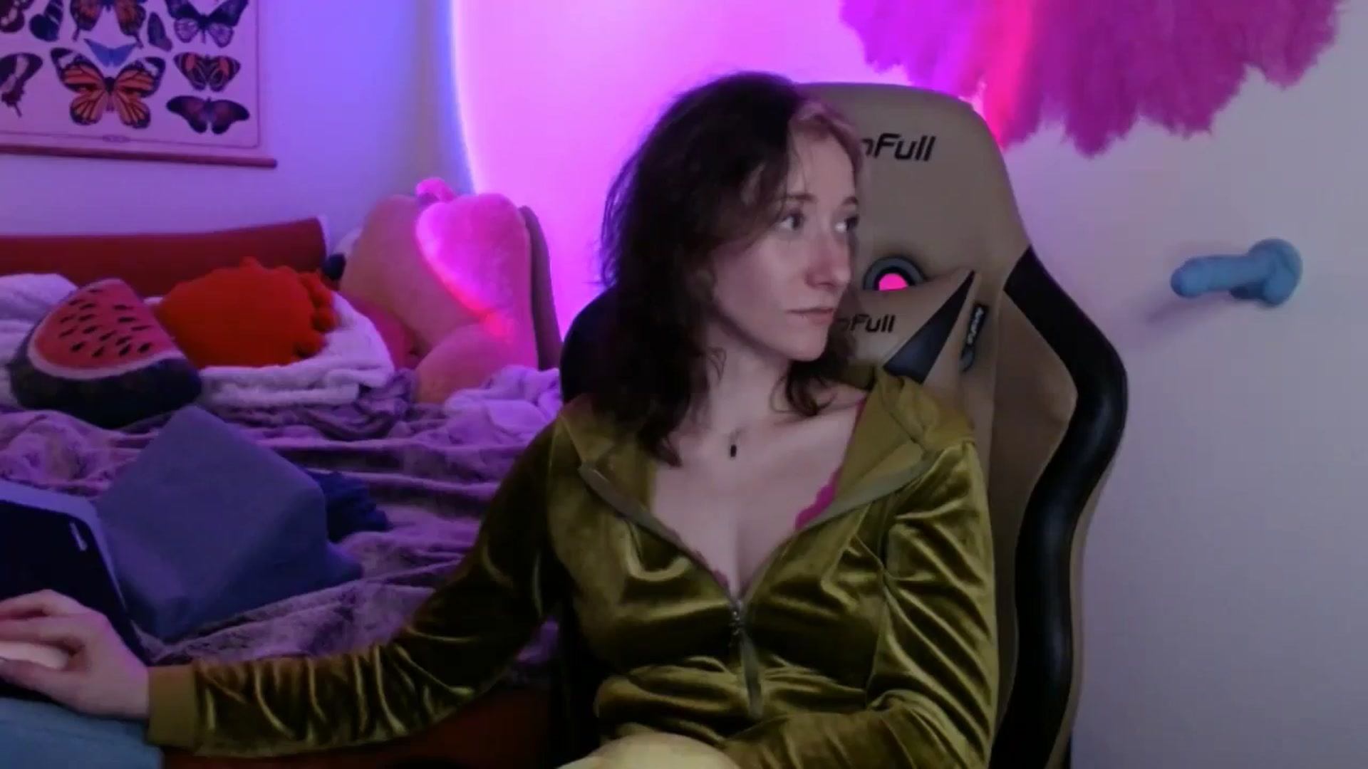 Gallery image thumbnail from PreciousGemma's myfreecams stream on, 04/10/2026, 06:00 image 13 of 20