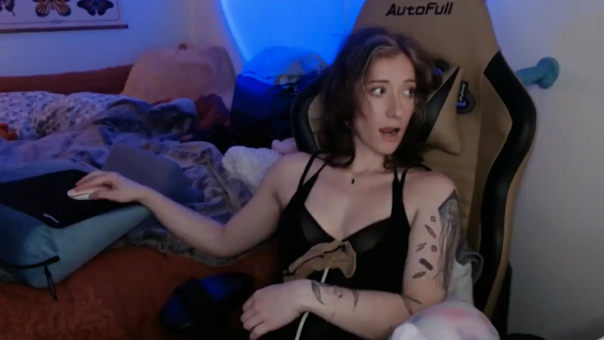 Gallery image thumbnail from PreciousGemma's myfreecams stream on, 04/24/2026, 07:01 image 4 of 20