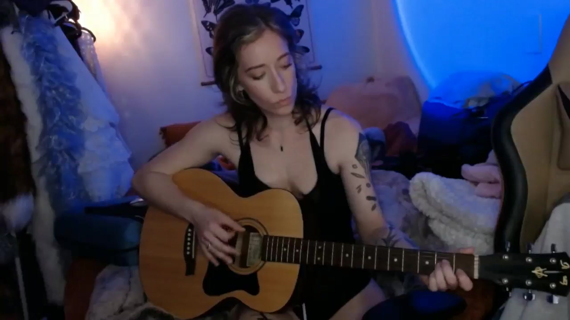 Gallery image thumbnail from PreciousGemma's myfreecams stream on, 04/24/2026, 07:01 image 9 of 20