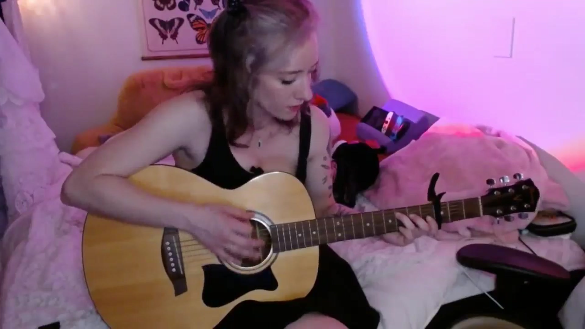 Gallery image thumbnail from PreciousGemma's myfreecams stream on, 05/10/2026, 08:39 image 13 of 20