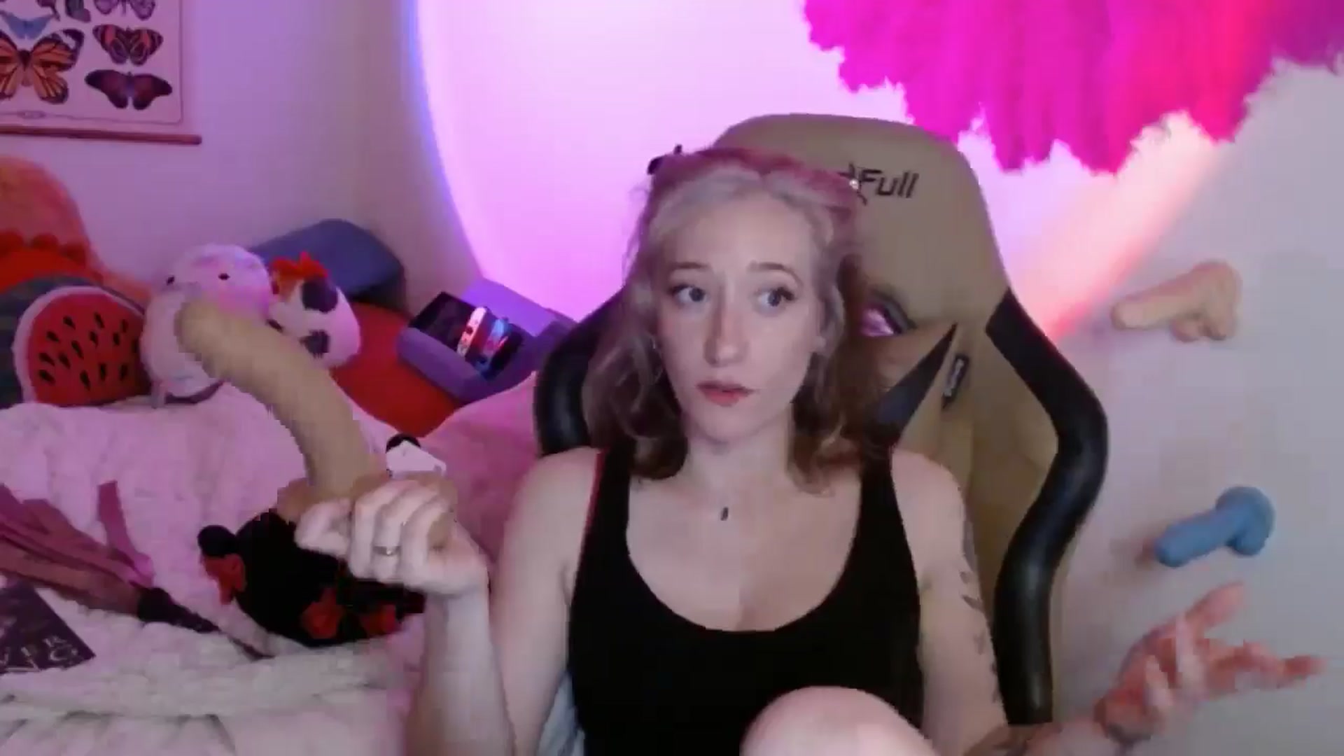 Gallery image thumbnail from PreciousGemma's myfreecams stream on, 05/10/2026, 08:39 image 10 of 20