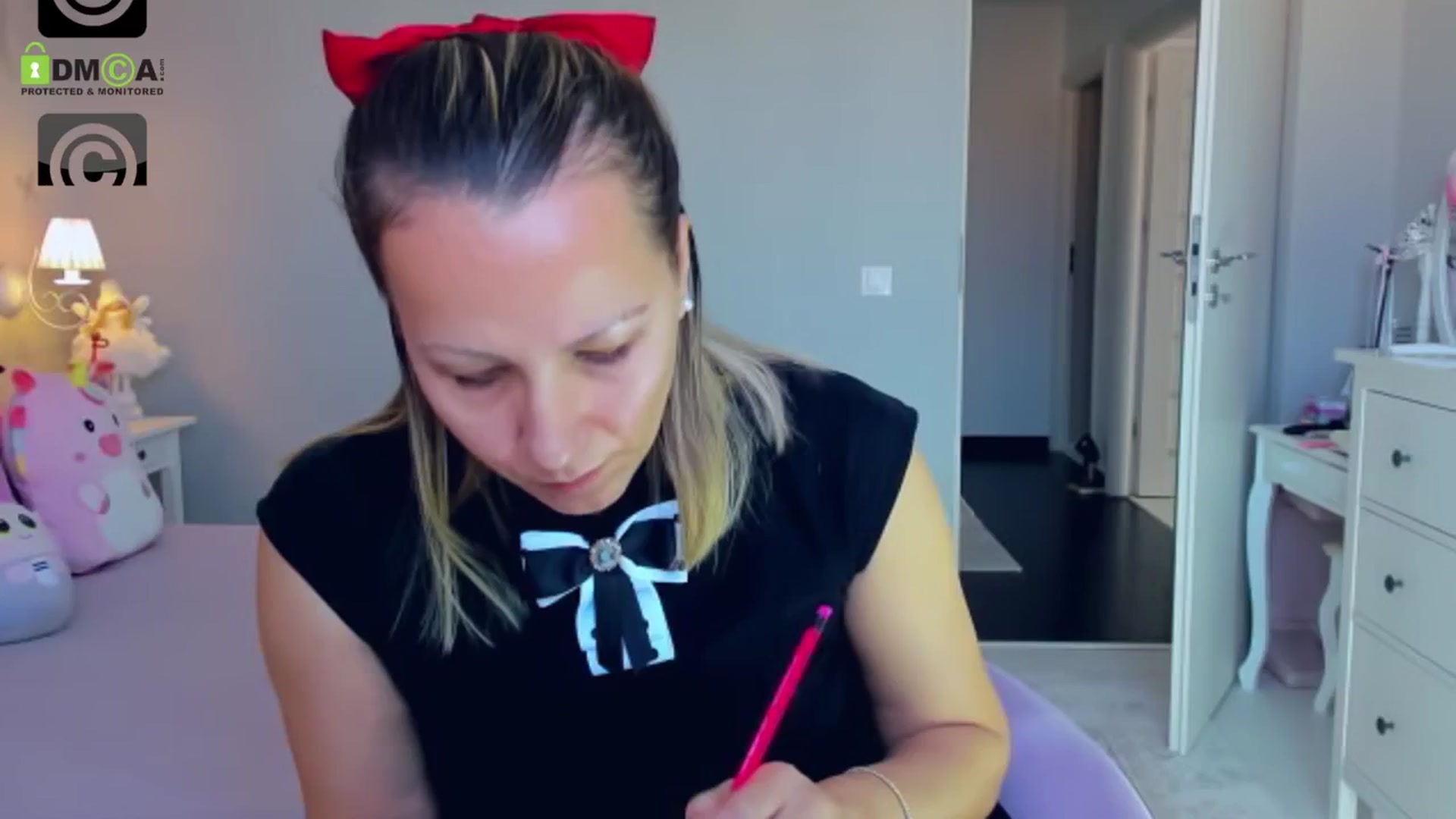 Gallery image thumbnail from PreciousSusan's myfreecams stream on, 12/13/2024, 08:41 image 18 of 20
