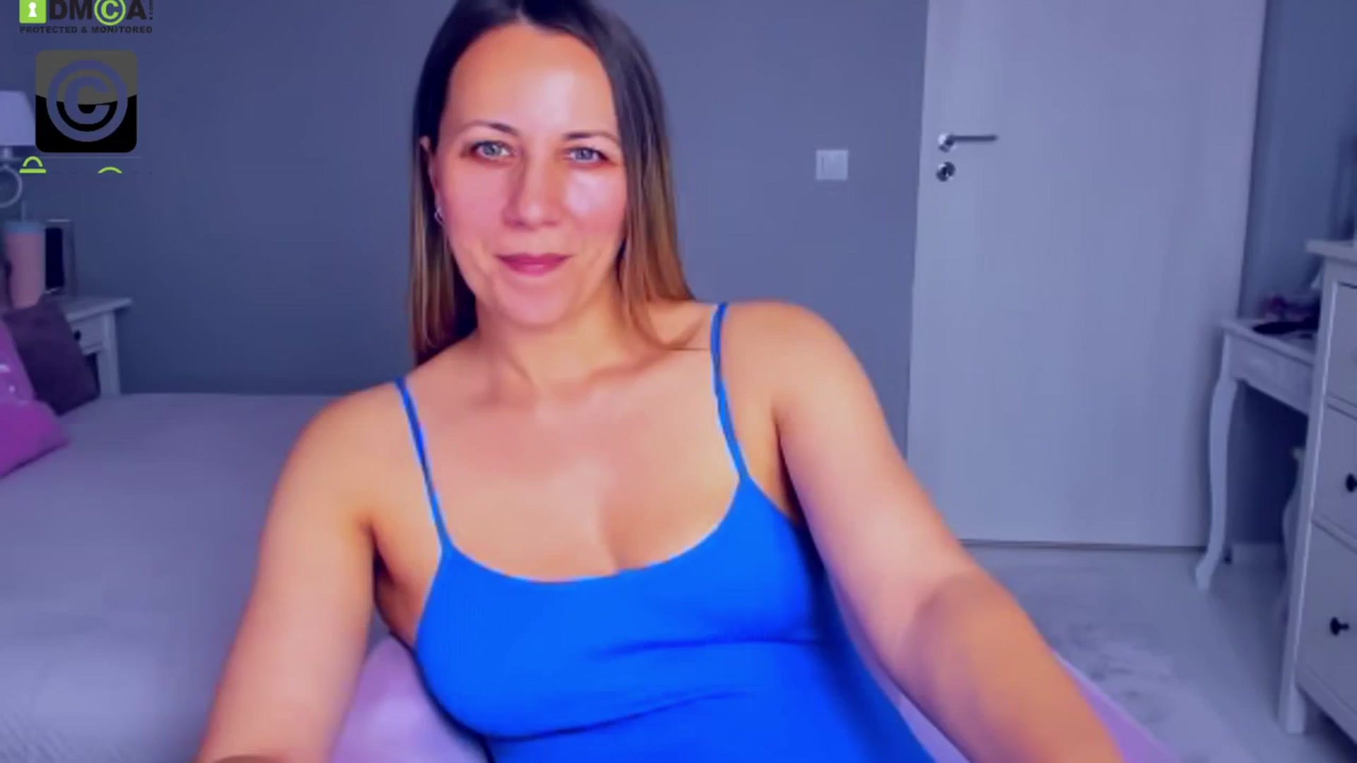 Gallery image thumbnail from PreciousSusan's myfreecams stream on, 06/10/2025, 07:59 image 5 of 20