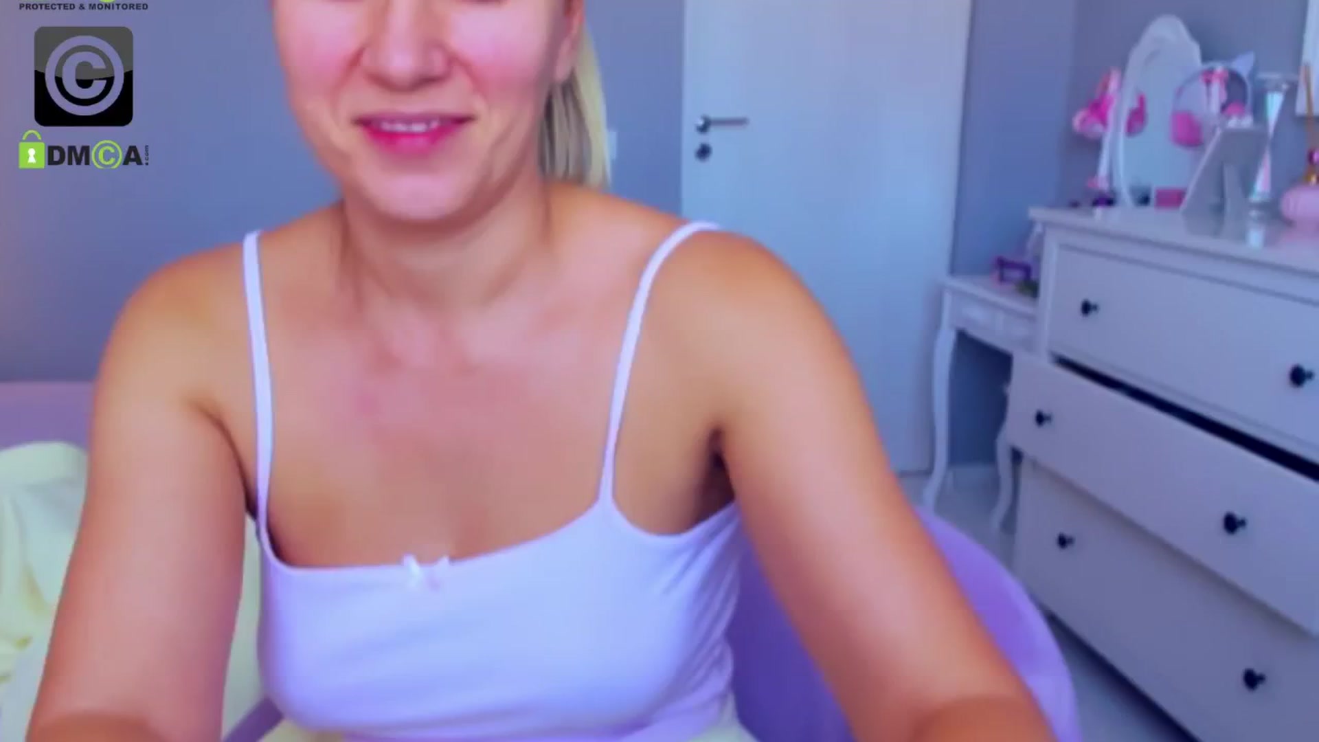 Gallery image thumbnail from PreciousSusan's myfreecams stream on, 09/18/2025, 07:55 image 16 of 20