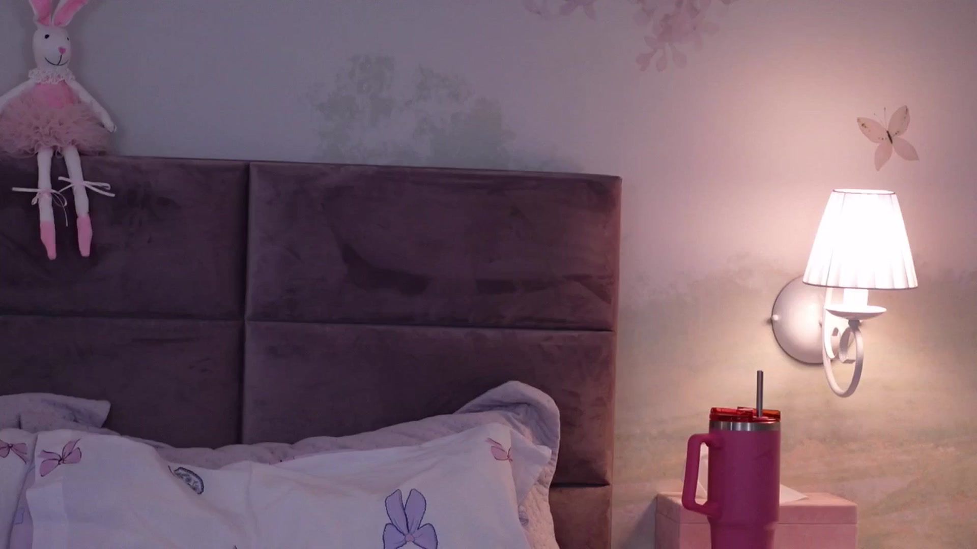 Gallery image thumbnail from PreciousSusan's myfreecams stream on, 10/16/2025, 07:58 image 8 of 20