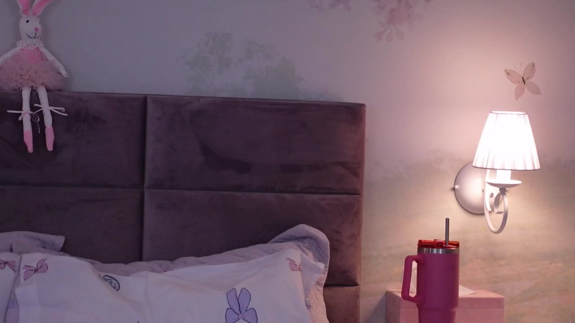 Gallery image thumbnail from PreciousSusan's myfreecams stream on, 10/16/2025, 07:58 image 9 of 20