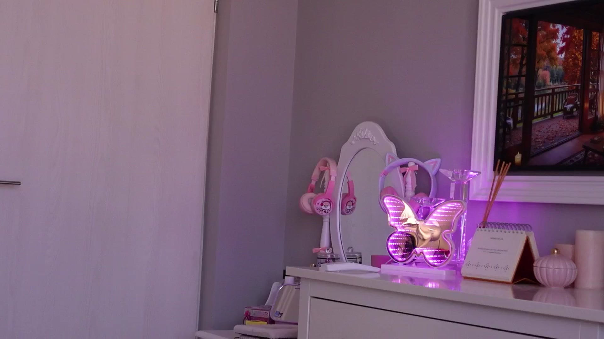 Gallery image thumbnail from PreciousSusan's myfreecams stream on, 10/22/2025, 10:32 image 1 of 20