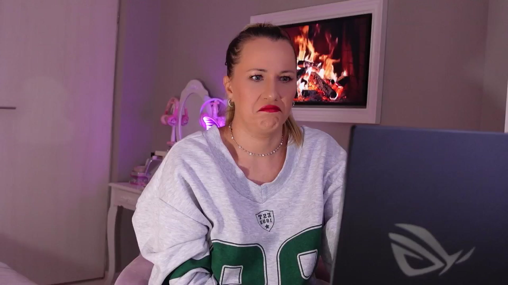 Gallery image thumbnail from PreciousSusan's myfreecams stream on, 11/12/2025, 09:24 image 2 of 20