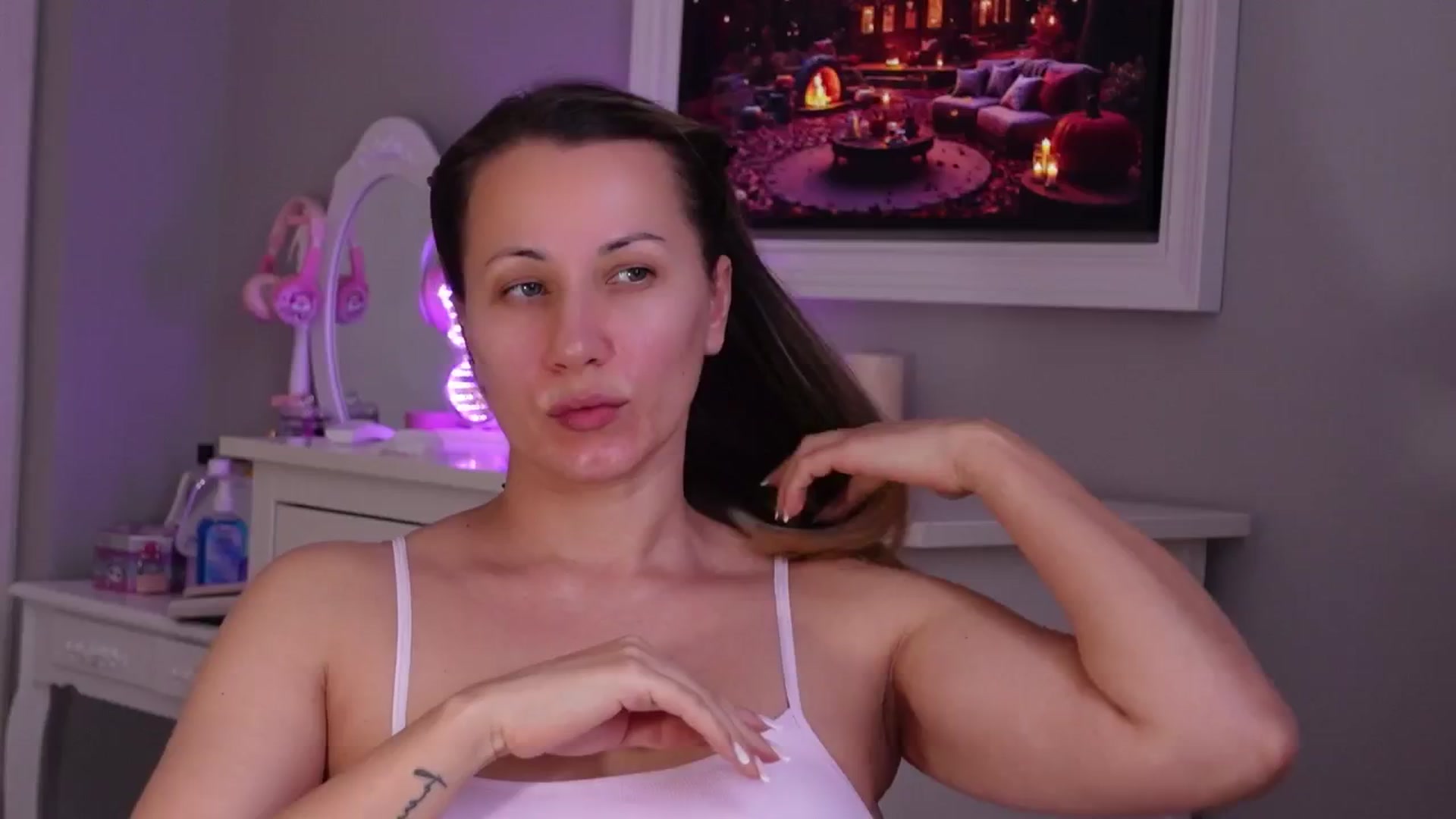 Gallery image thumbnail from PreciousSusan's myfreecams stream on, 11/18/2025, 10:06 image 2 of 20