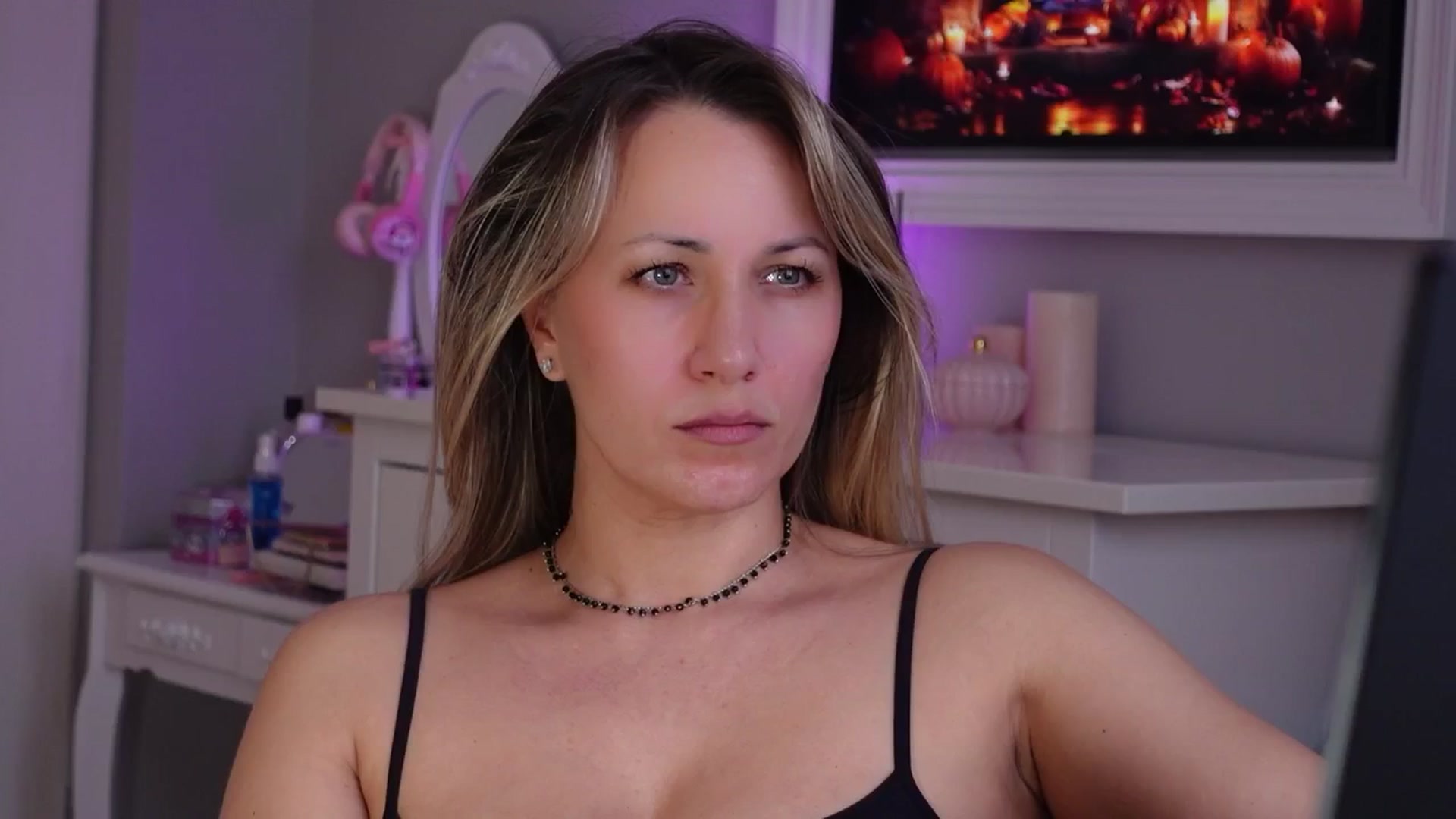 Gallery image thumbnail from PreciousSusan's myfreecams stream on, 11/20/2025, 08:22 image 4 of 20