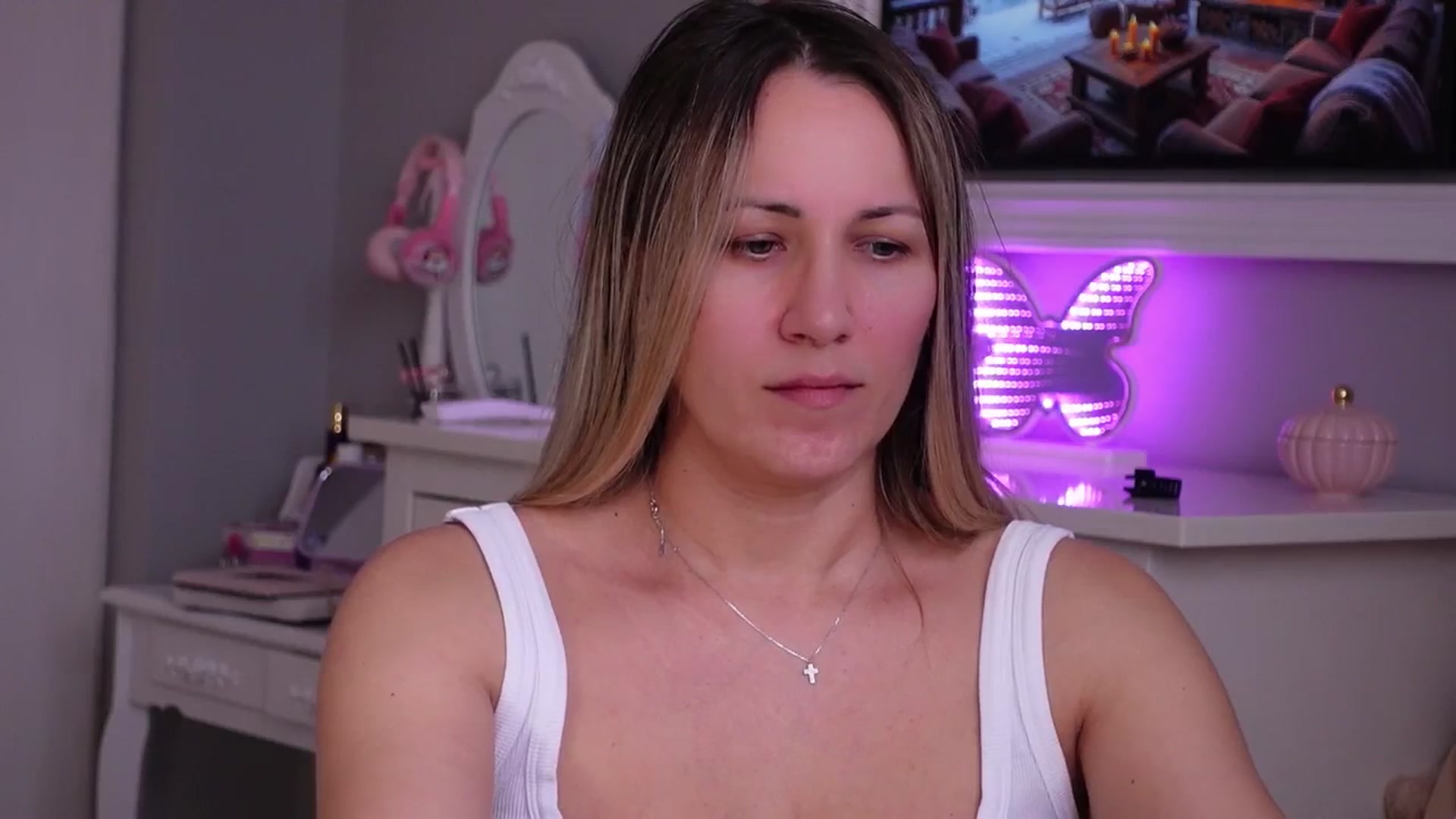 Gallery image thumbnail from PreciousSusan's myfreecams stream on, 12/03/2025, 09:35 image 19 of 20