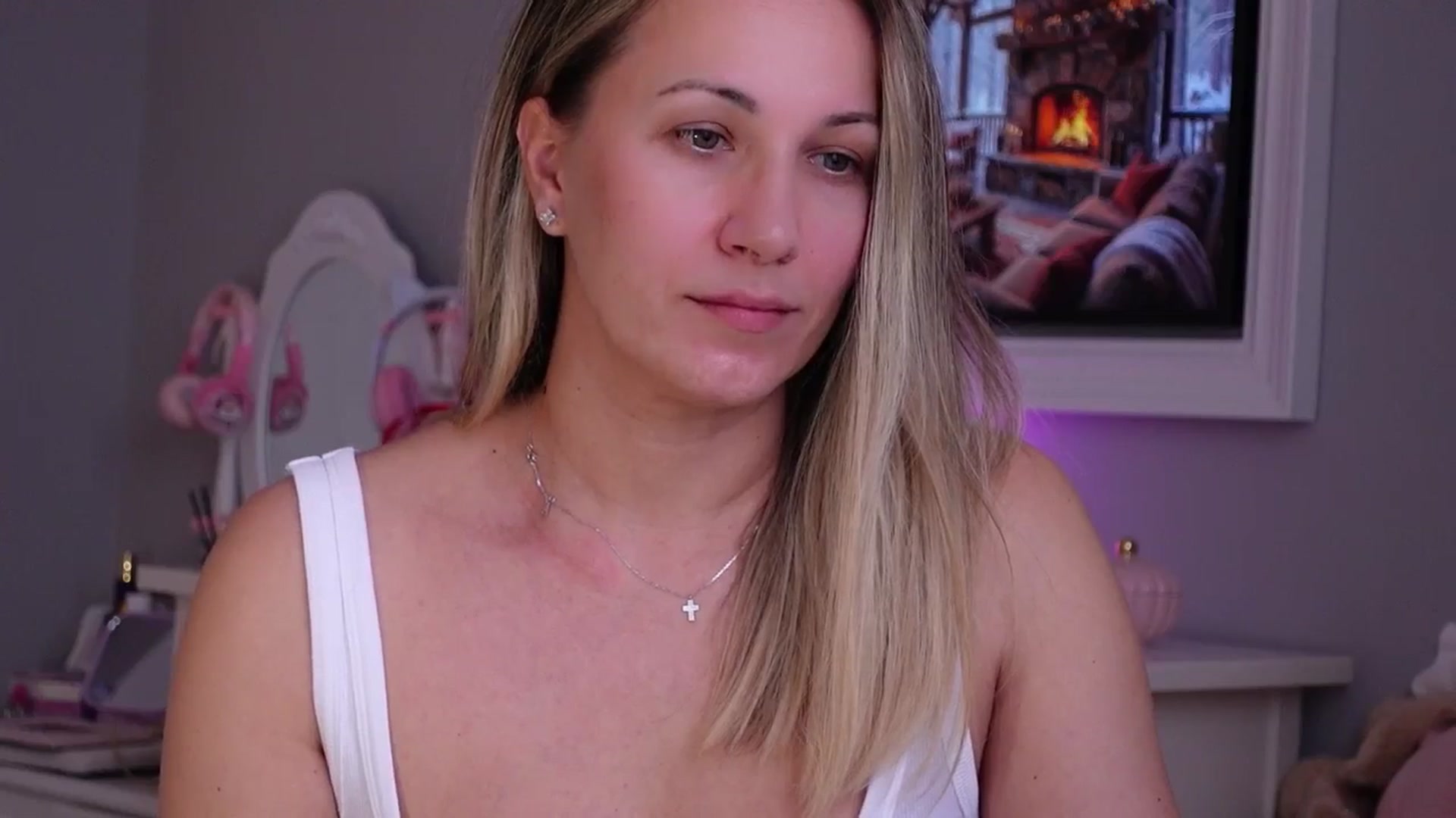 Gallery image thumbnail from PreciousSusan's myfreecams stream on, 12/03/2025, 09:35 image 17 of 20