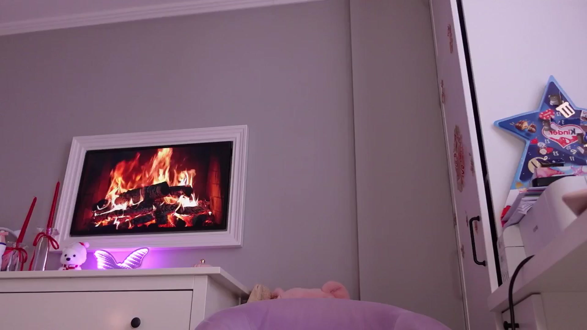 Gallery image thumbnail from PreciousSusan's myfreecams stream on, 12/10/2025, 08:35 image 10 of 20
