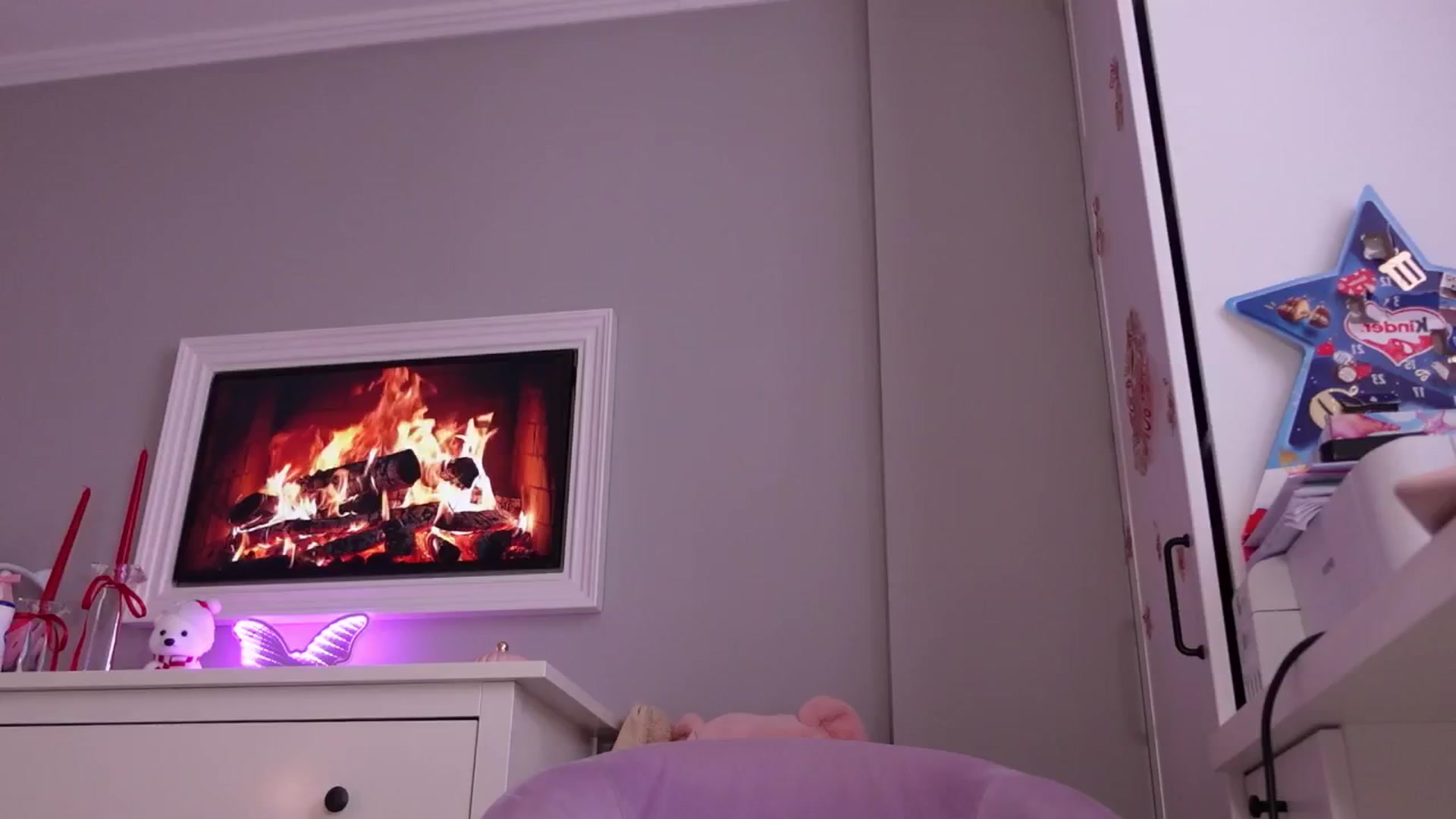 Gallery image thumbnail from PreciousSusan's myfreecams stream on, 12/10/2025, 08:35 image 6 of 20