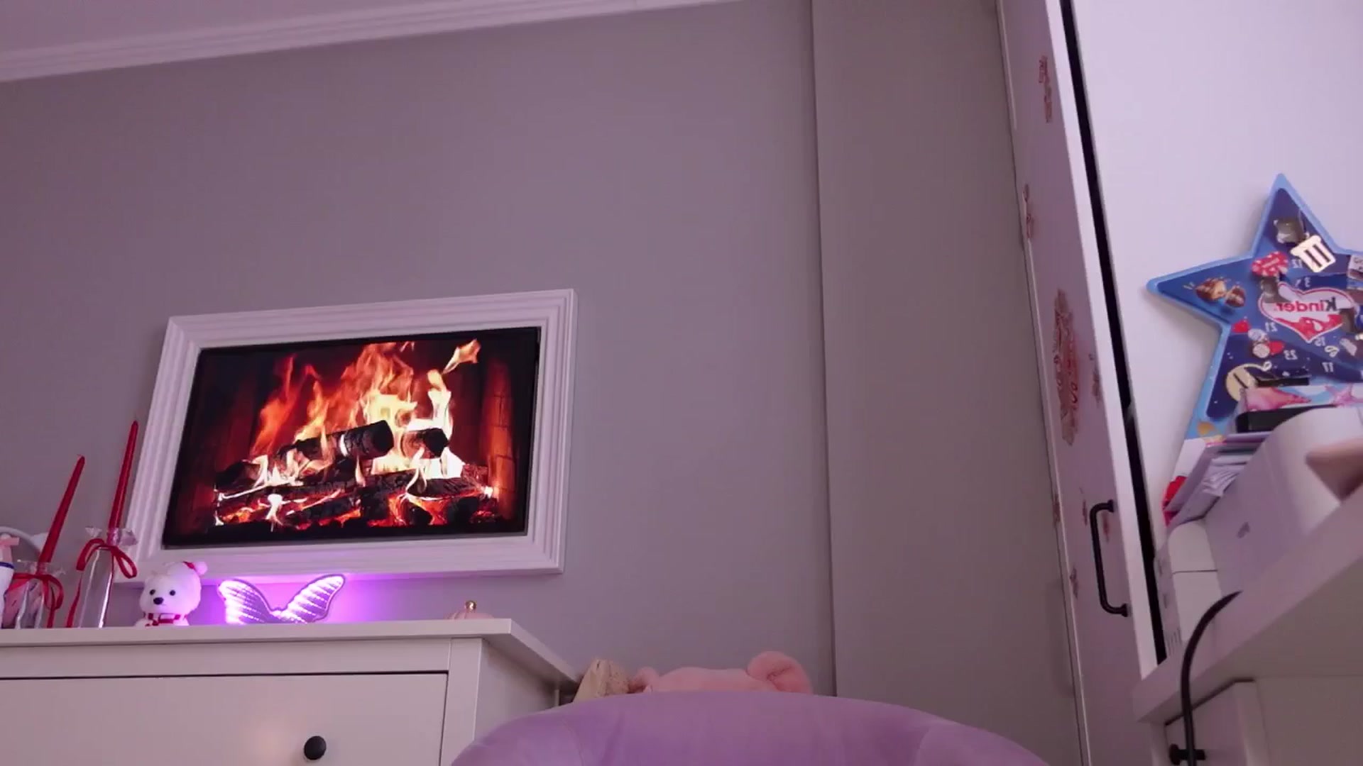 Gallery image thumbnail from PreciousSusan's myfreecams stream on, 12/10/2025, 08:35 image 7 of 20
