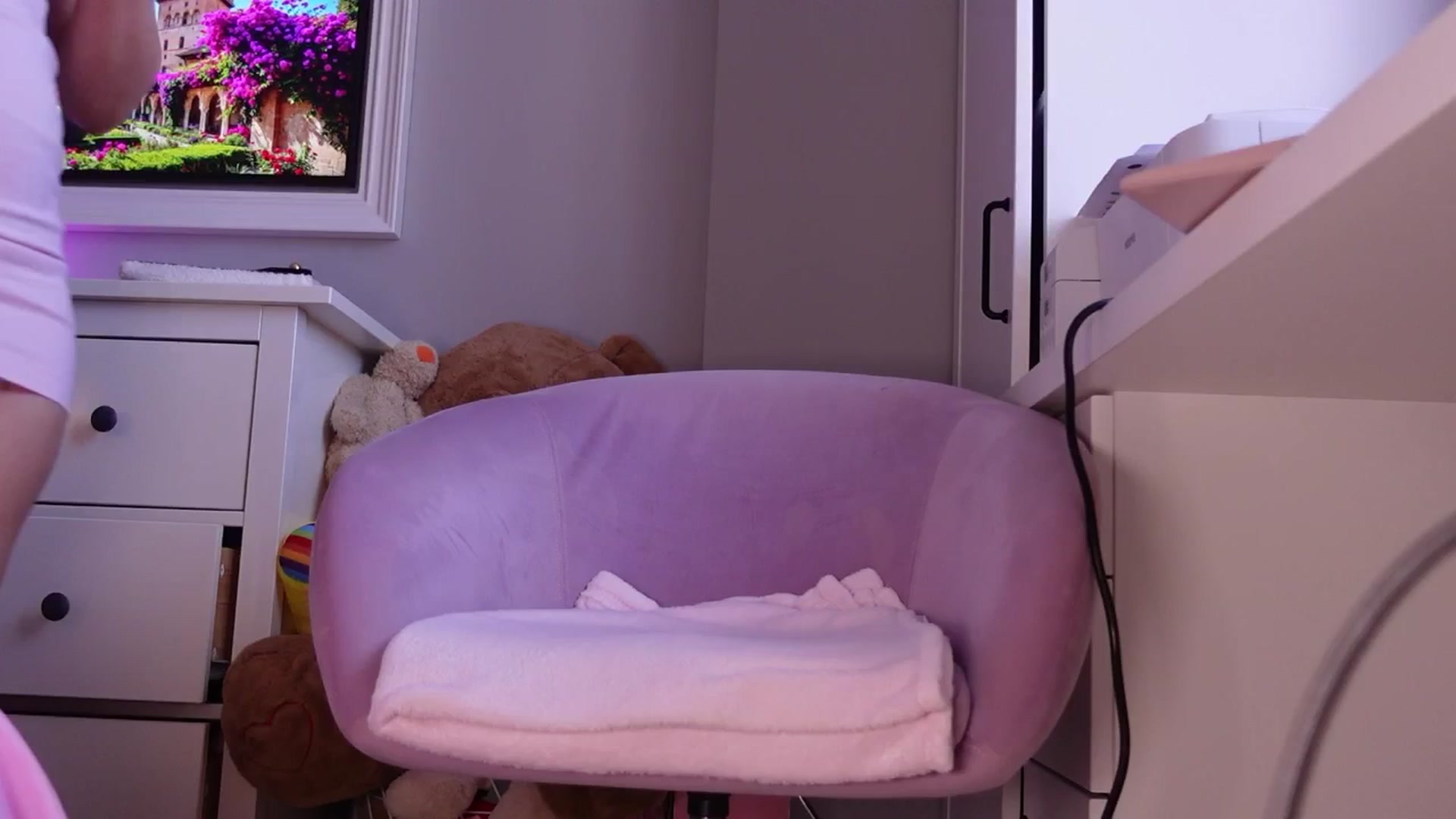 Gallery image thumbnail from PreciousSusan's myfreecams stream on, 03/10/2026, 08:50 image 1 of 20