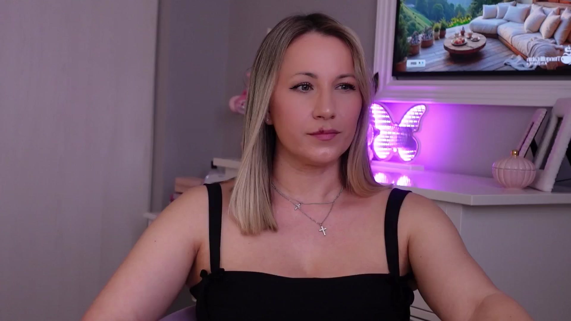 Gallery image thumbnail from PreciousSusan's myfreecams stream on, 03/19/2026, 09:26 image 19 of 20