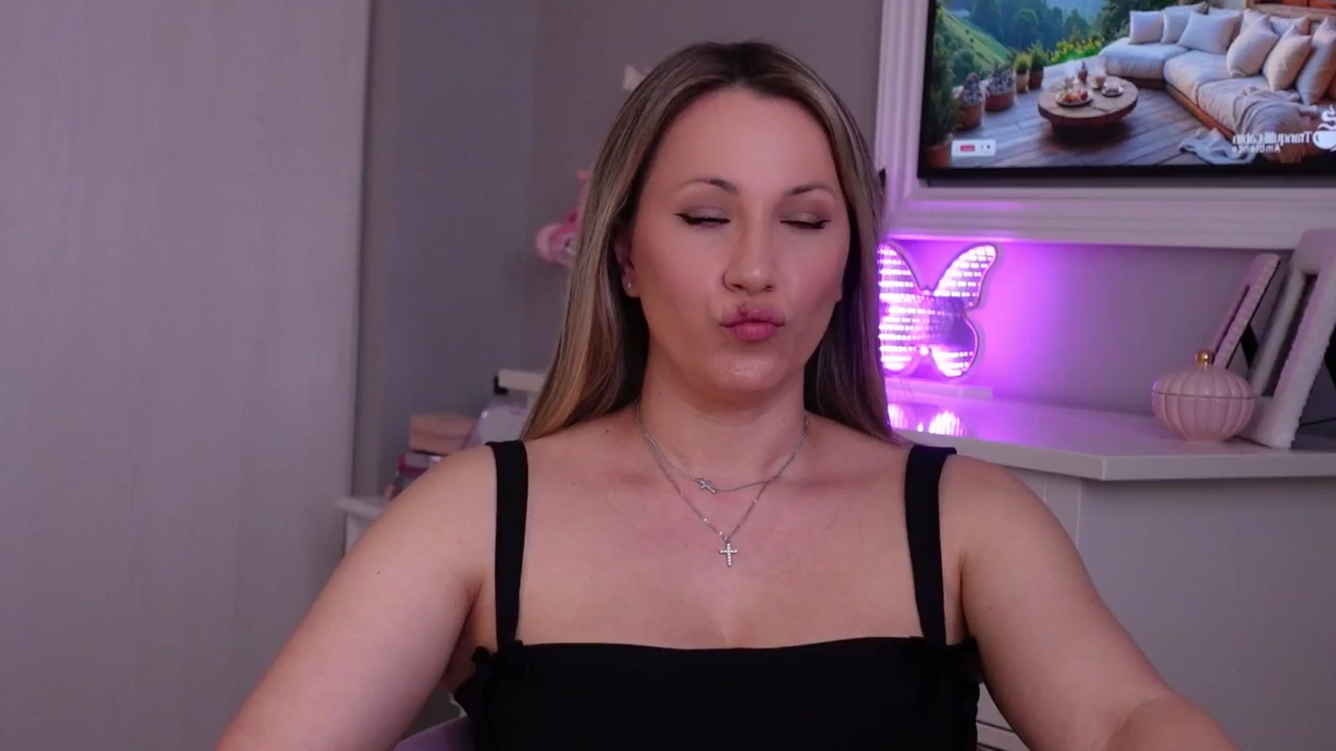 Gallery image thumbnail from PreciousSusan's myfreecams stream on, 03/19/2026, 09:26 image 20 of 20