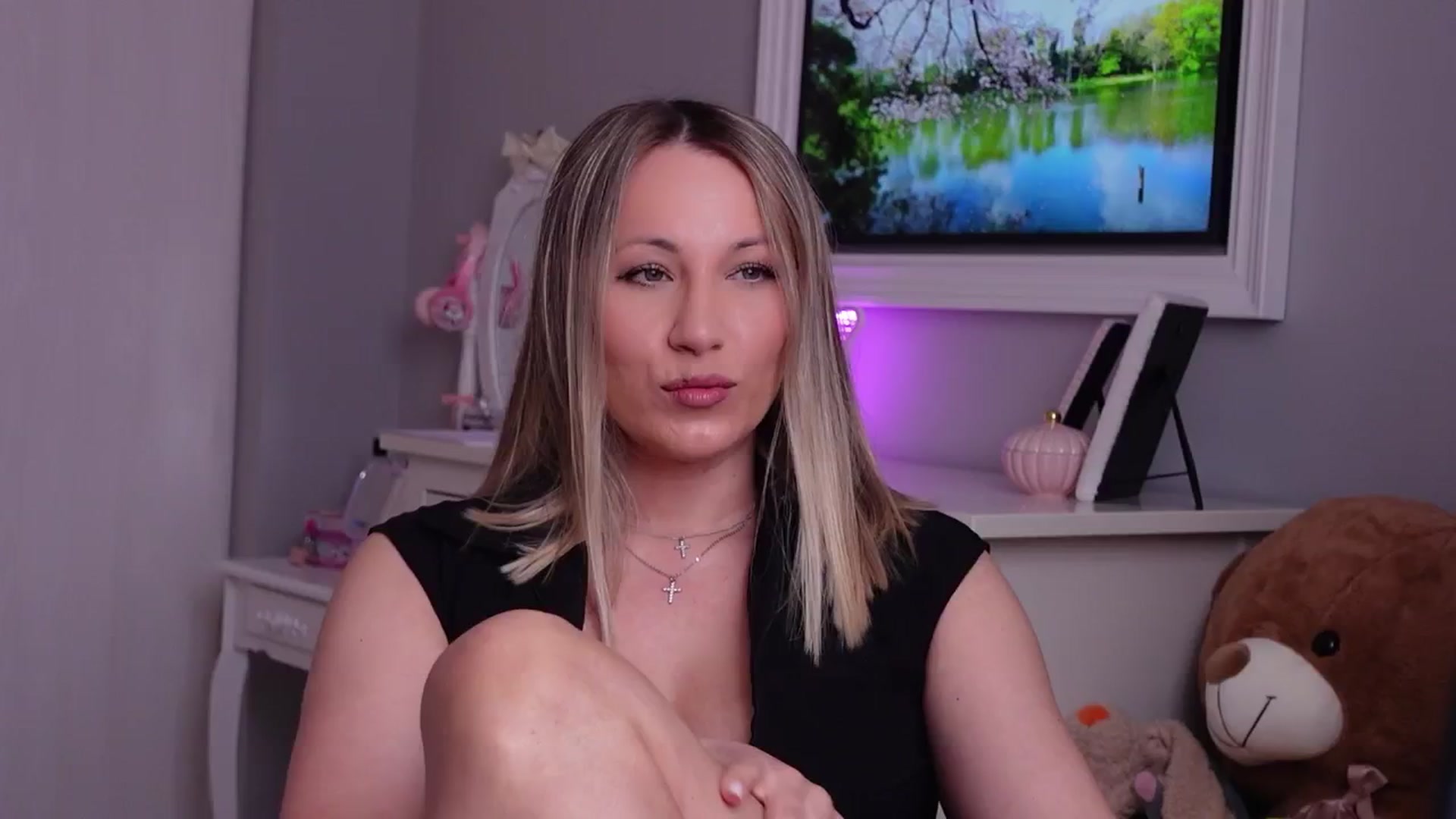 Gallery image thumbnail from PreciousSusan's myfreecams stream on, 03/25/2026, 08:11 image 20 of 20
