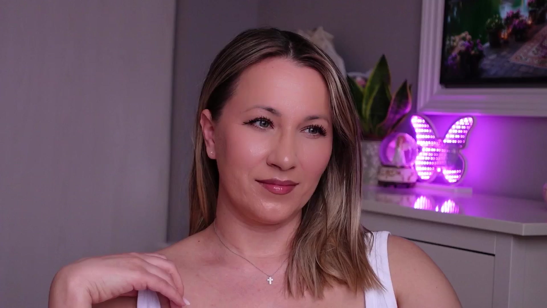 Gallery image thumbnail from PreciousSusan's myfreecams stream on, 03/28/2026, 10:07 image 14 of 20