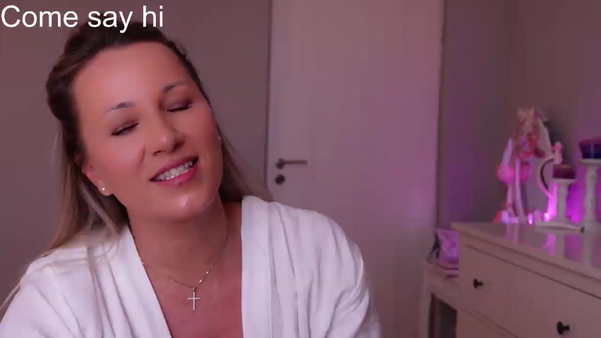 Gallery image thumbnail from PreciousSusan's myfreecams stream on, 09/10/2026, 08:06 image 17 of 20