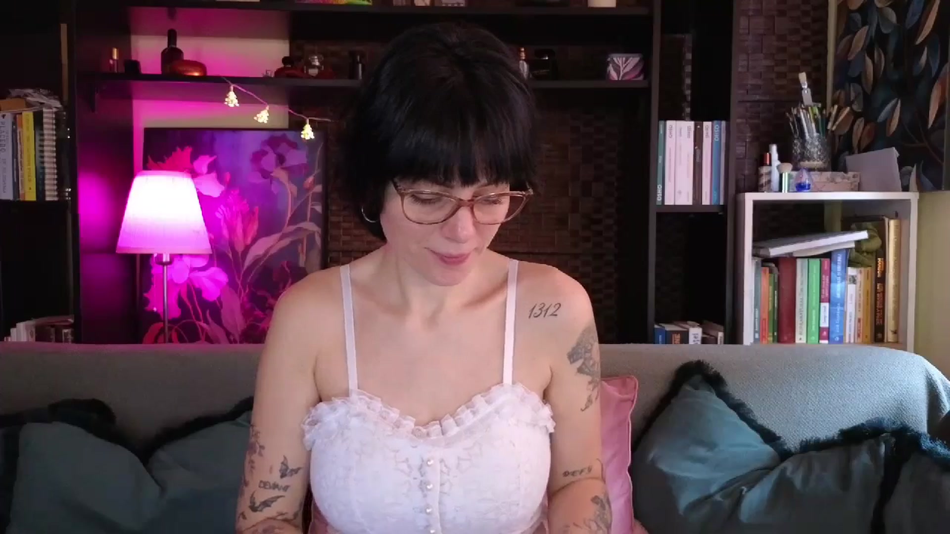 Gallery image thumbnail from Pregnantbae's myfreecams stream on, 12/22/2024, 10:57 image 3 of 20