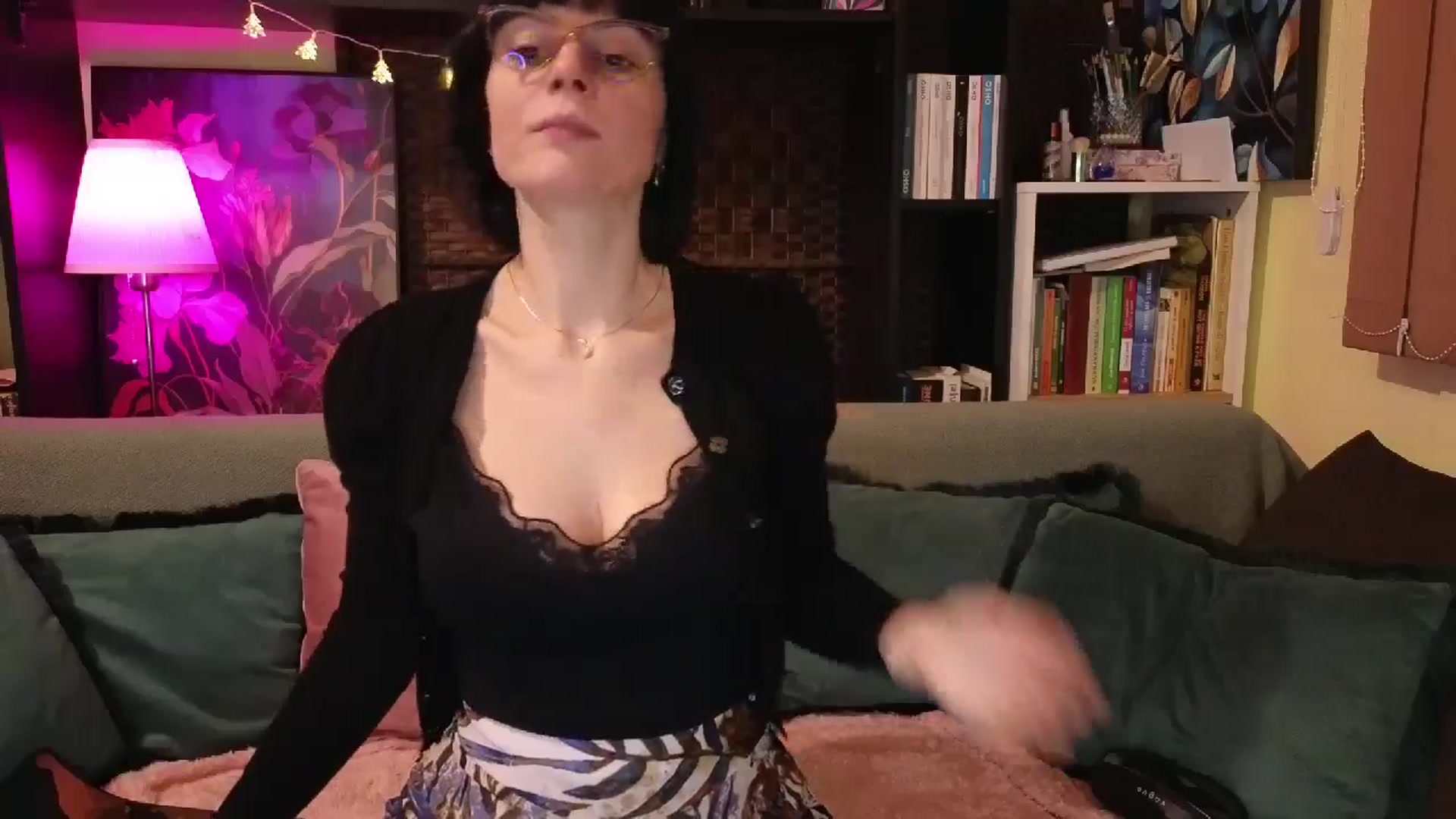 Gallery image thumbnail from Pregnantbae's myfreecams stream on, 12/25/2024, 16:10 image 3 of 20