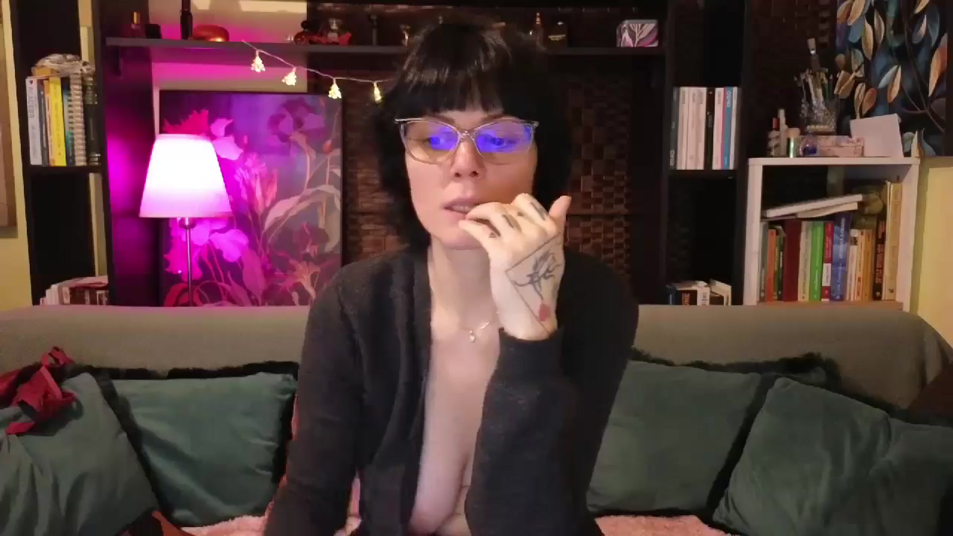Gallery image thumbnail from Pregnantbae's myfreecams stream on, 12/25/2024, 16:10 image 20 of 20