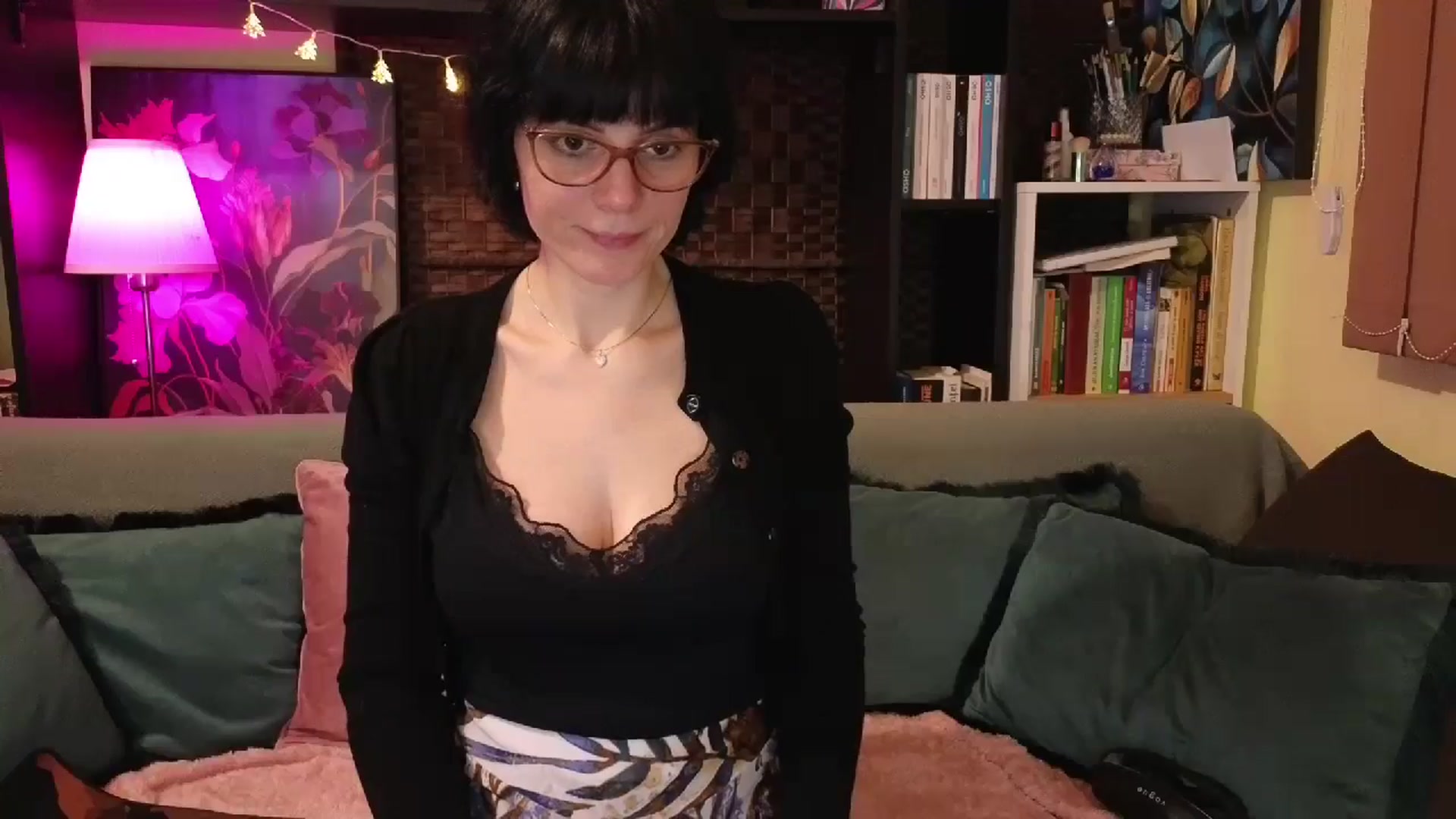 Gallery image thumbnail from Pregnantbae's myfreecams stream on, 12/25/2024, 16:10 image 2 of 20