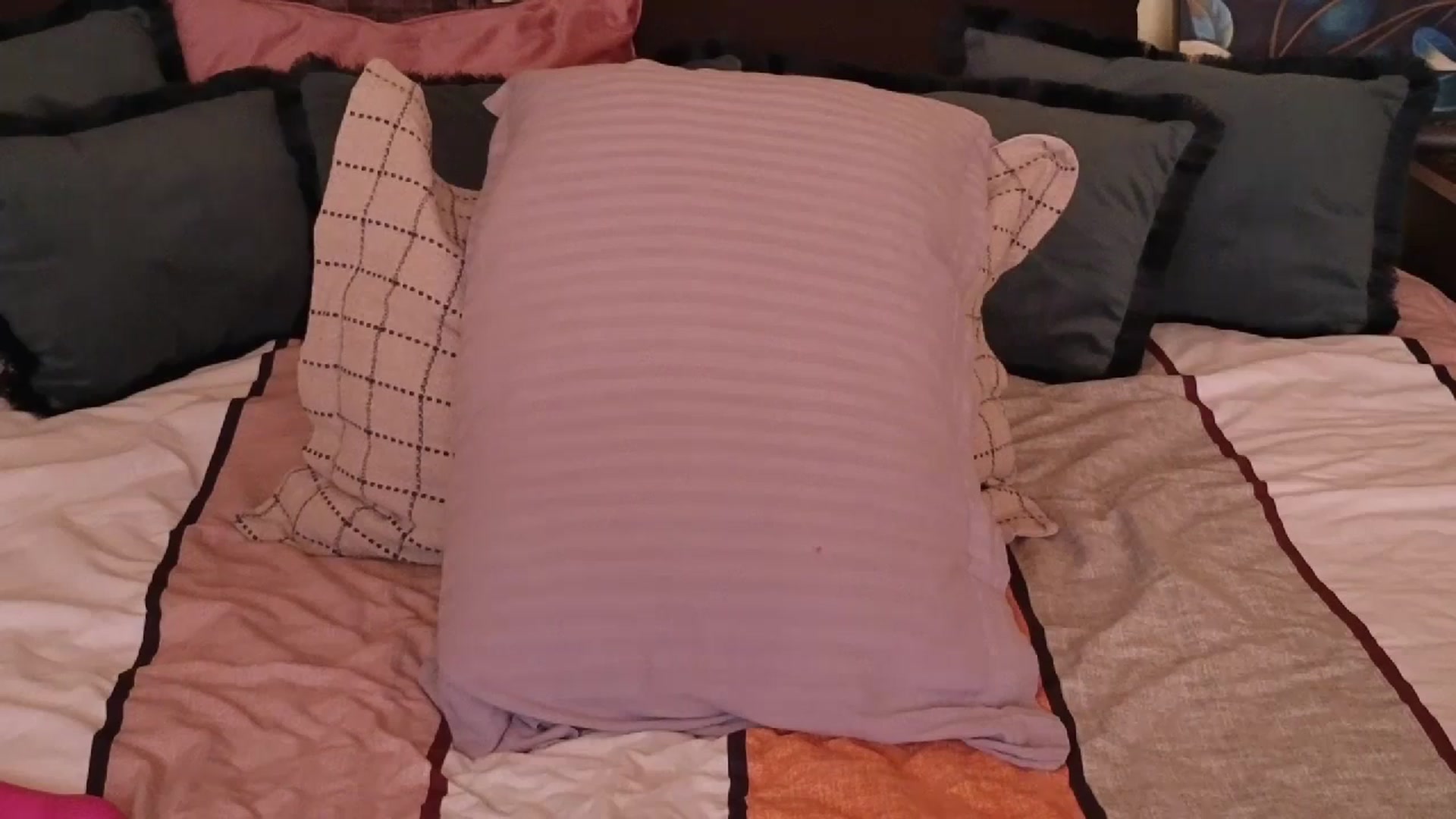 Gallery image thumbnail from Pregnantbae's myfreecams stream on, 01/02/2025, 10:45 image 9 of 20