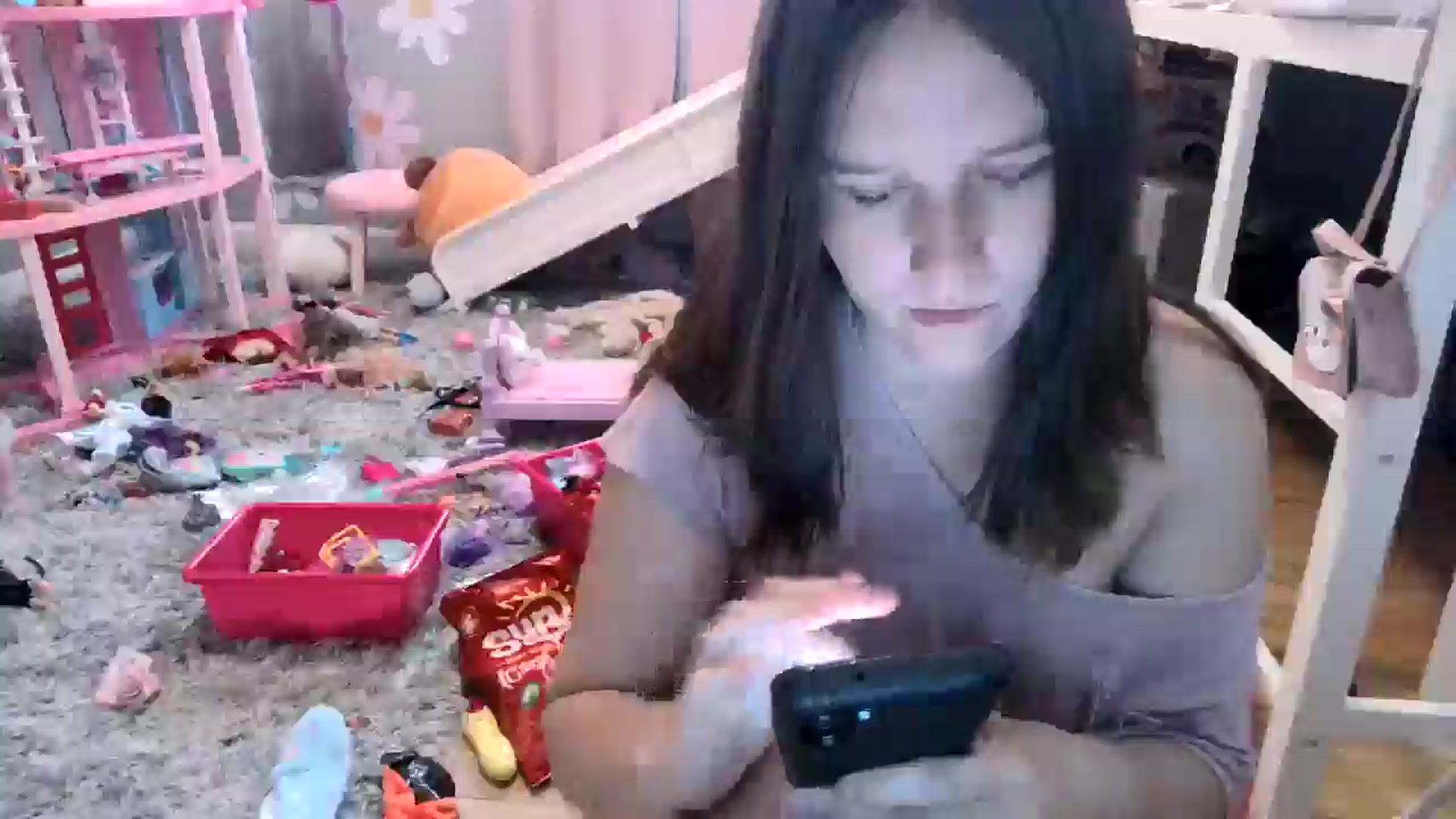 Gallery image thumbnail from PregoBby's myfreecams stream on, 06/19/2025, 11:51 image 12 of 20