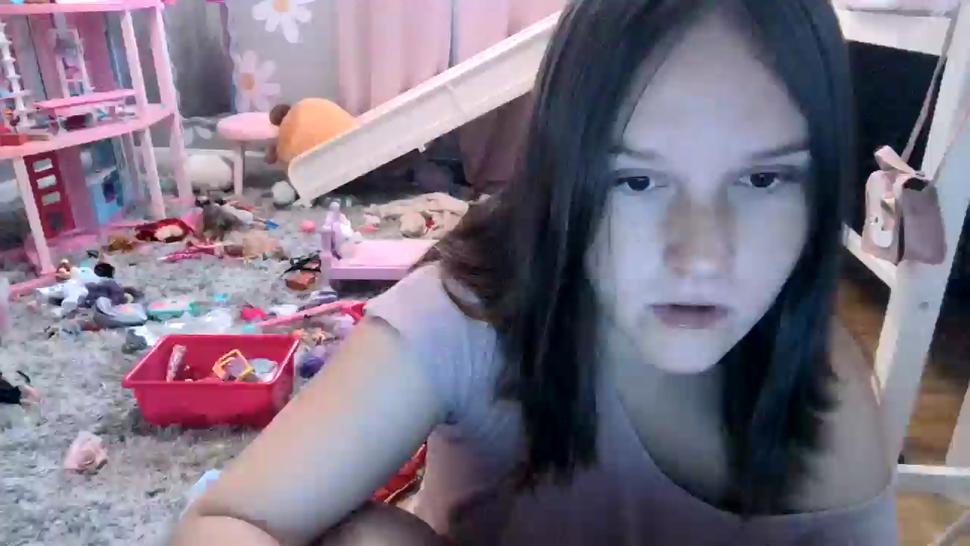 Gallery image thumbnail from PregoBby's myfreecams stream on, 06/19/2025, 11:51 image 15 of 20