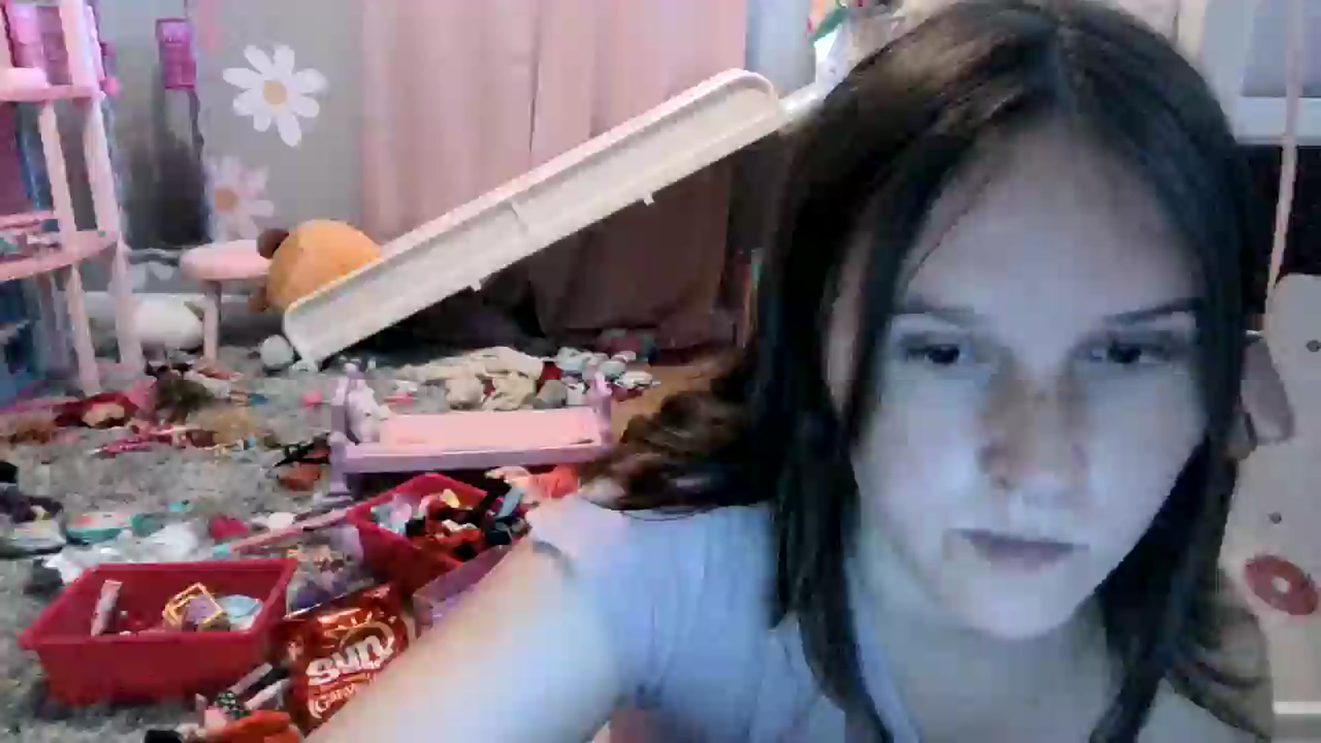 Gallery image thumbnail from PregoBby's myfreecams stream on, 06/19/2025, 14:00 image 9 of 20