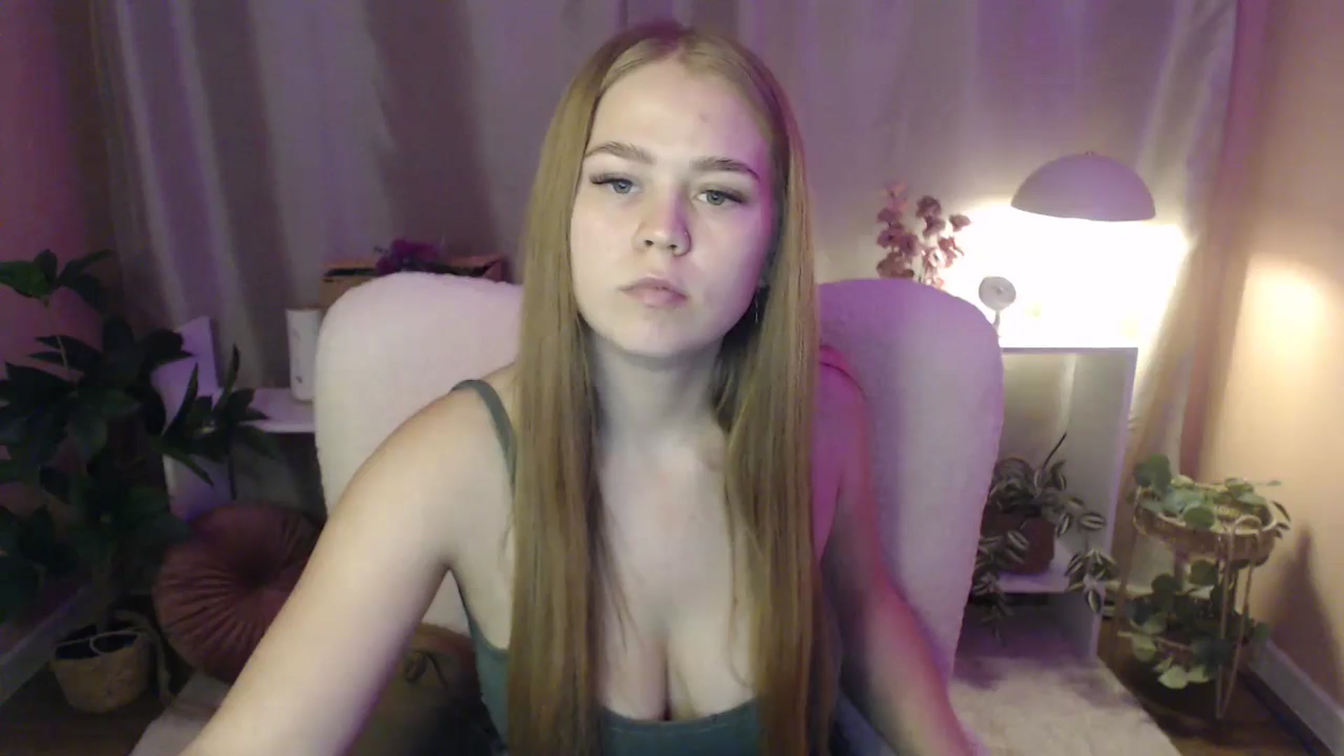 Gallery image thumbnail from PresleyPuff's myfreecams stream on, 01/28/2025, 12:04 image 10 of 20