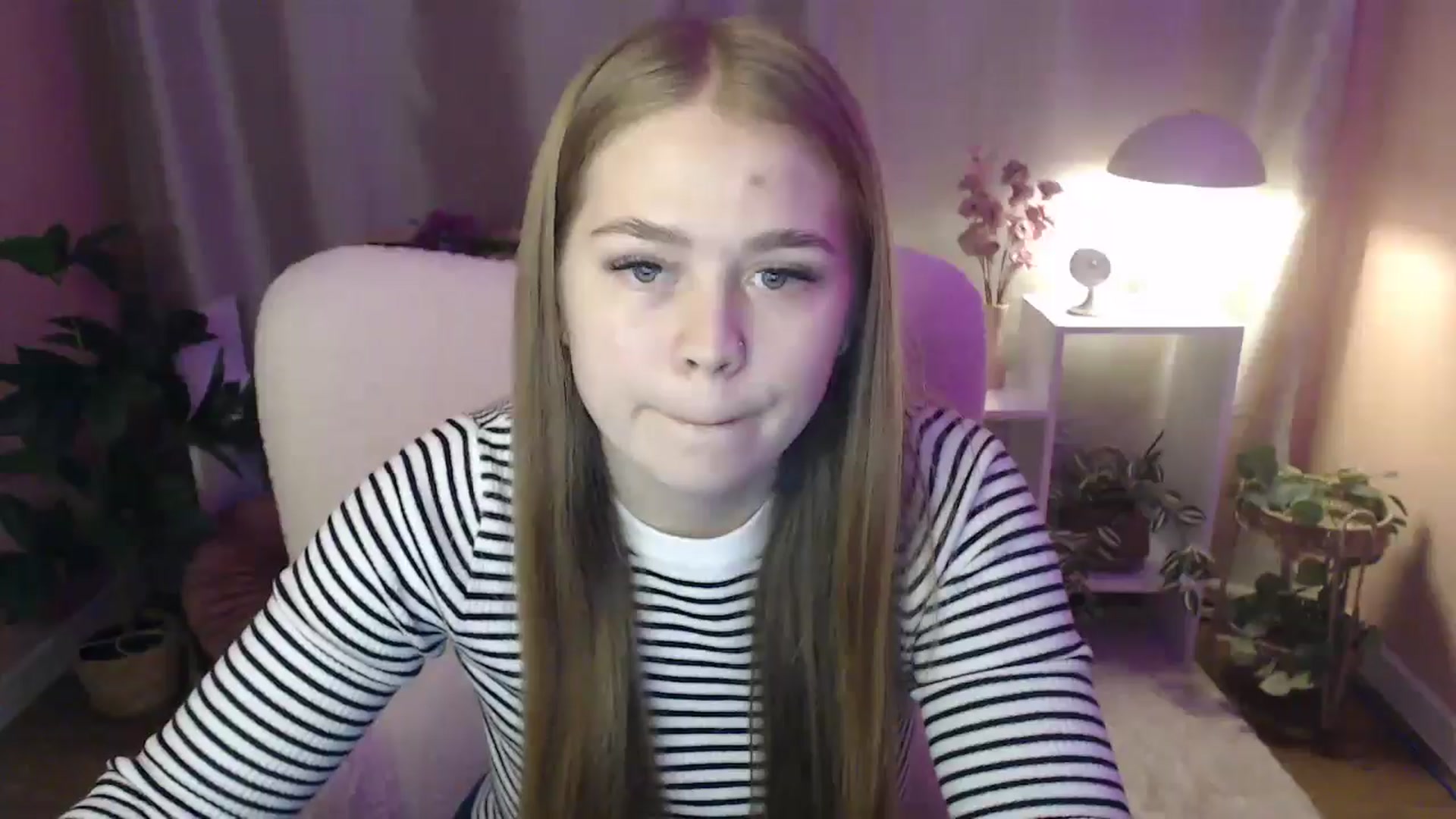 Gallery image thumbnail from PresleyPuff's myfreecams stream on, 01/29/2025, 09:25 image 15 of 20