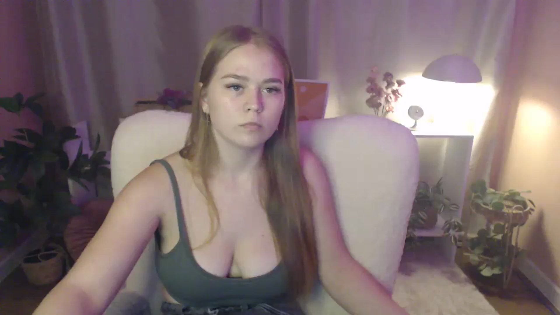 Gallery image thumbnail from PresleyPuff's myfreecams stream on, 01/31/2025, 12:59 image 10 of 20