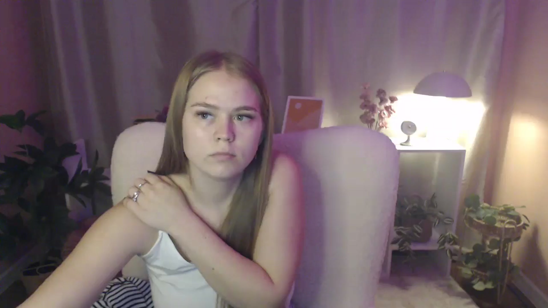 Gallery image thumbnail from PresleyPuff's myfreecams stream on, 02/01/2025, 11:56 image 17 of 20