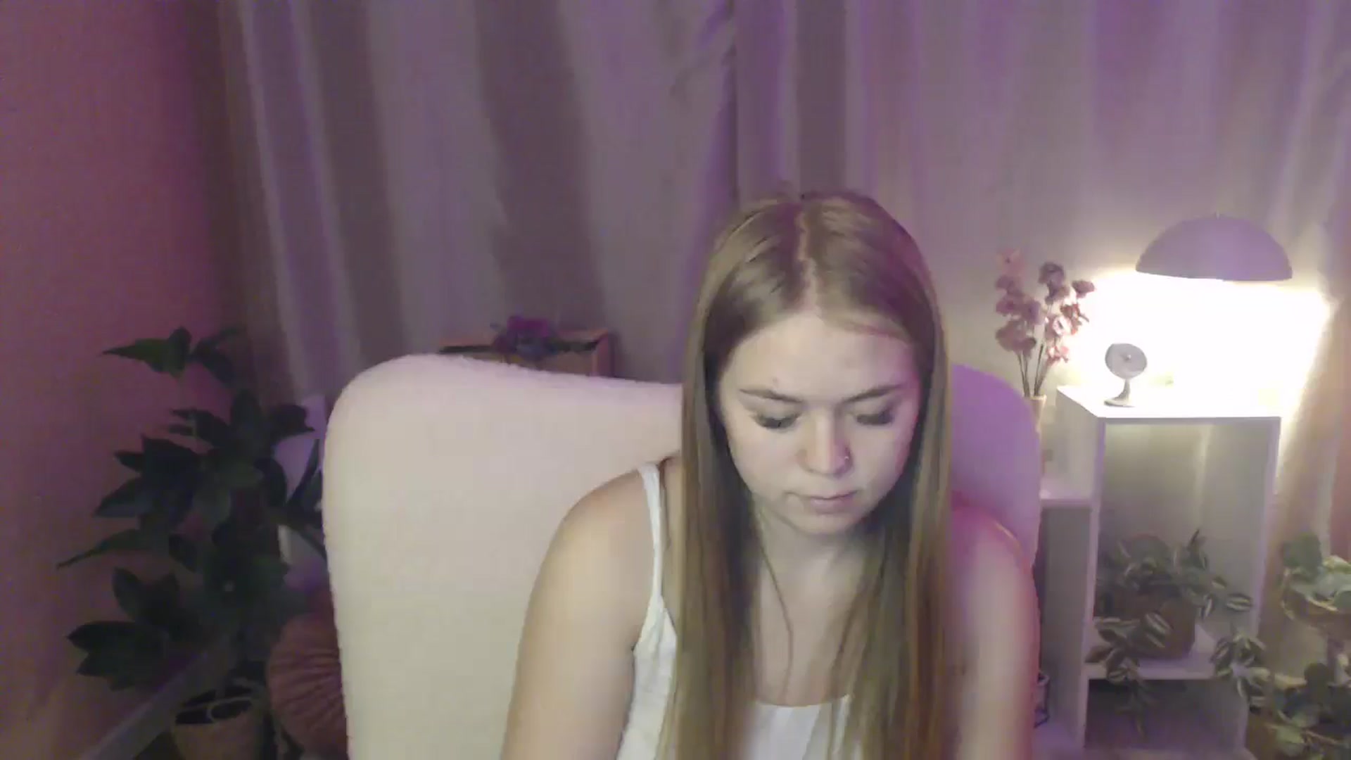 Gallery image thumbnail from PresleyPuff's myfreecams stream on, 02/01/2025, 14:17 image 13 of 20