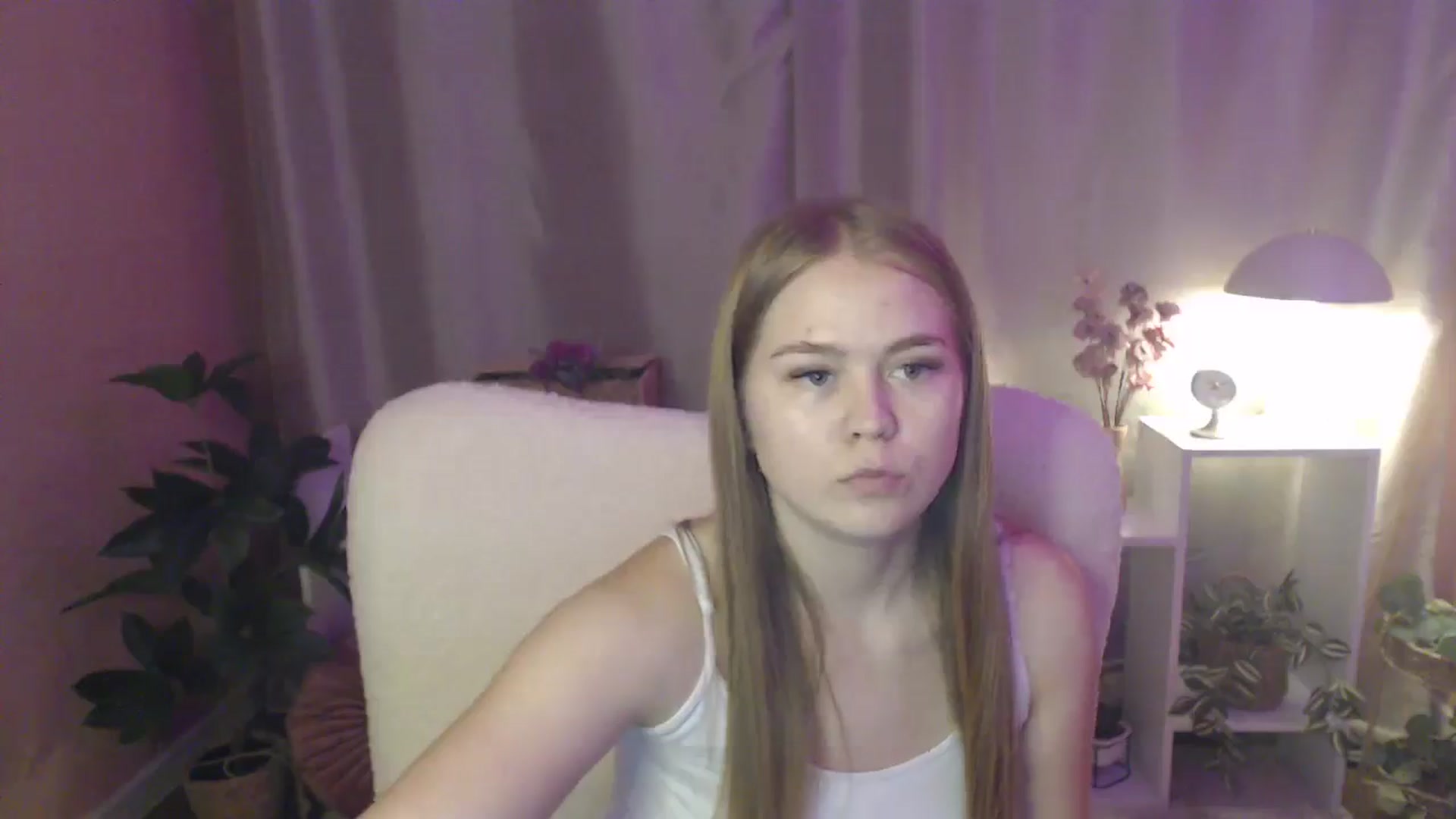 Gallery image thumbnail from PresleyPuff's myfreecams stream on, 02/01/2025, 14:17 image 15 of 20