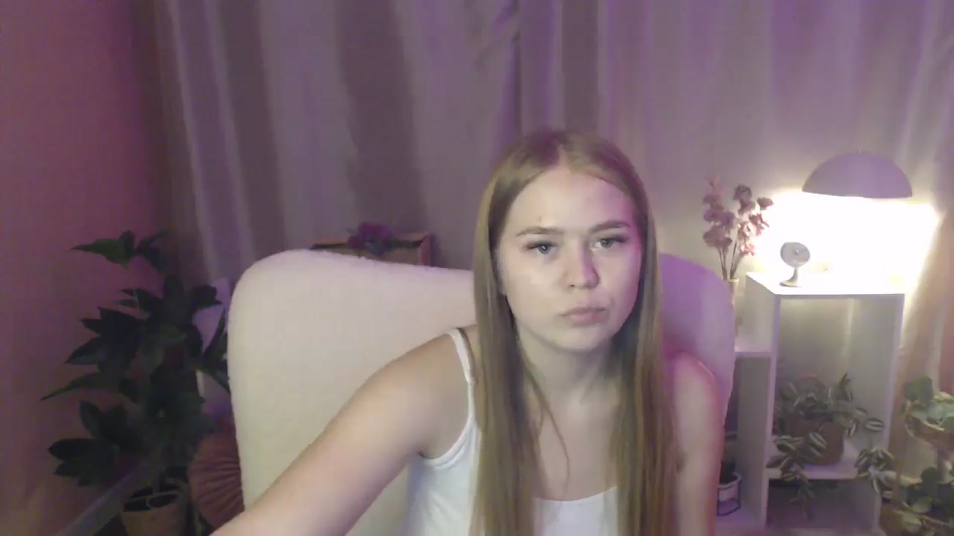 Gallery image thumbnail from PresleyPuff's myfreecams stream on, 02/01/2025, 14:17 image 14 of 20