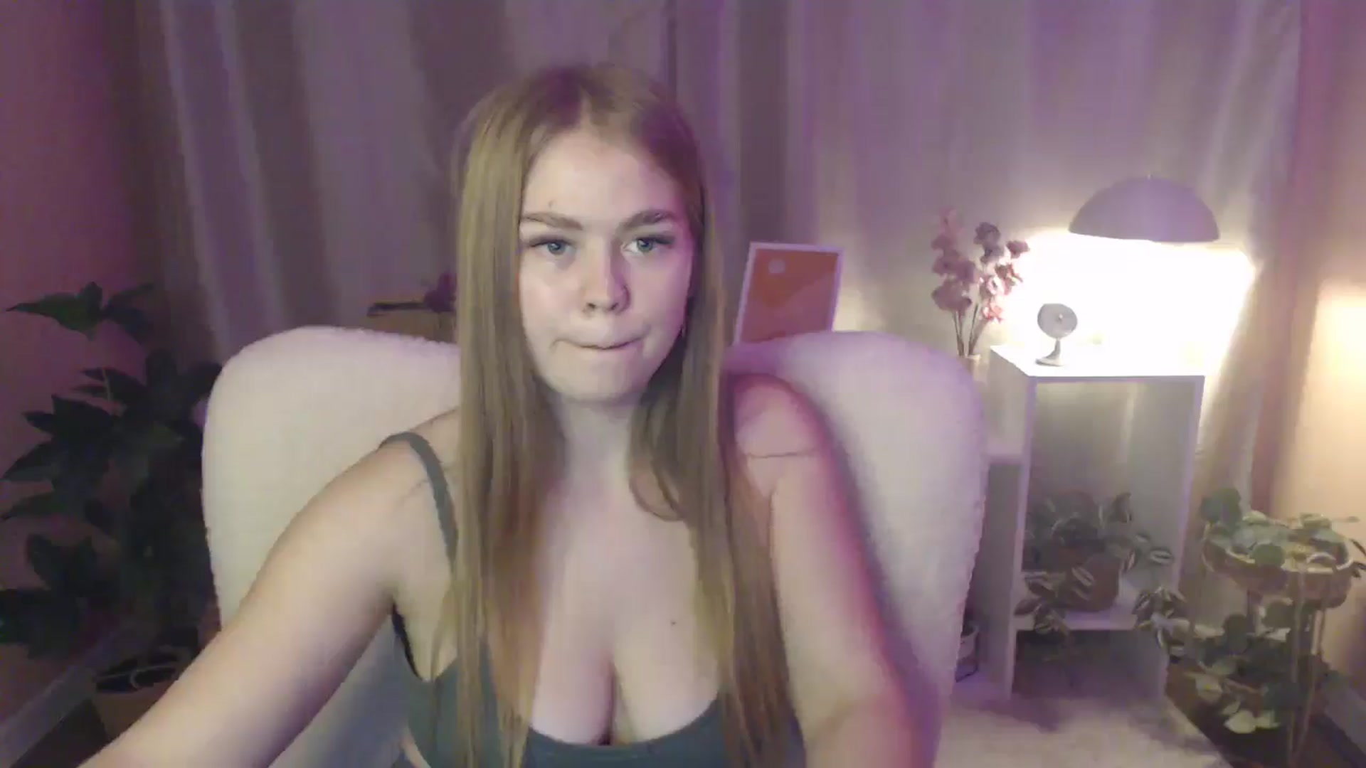 Gallery image thumbnail from PresleyPuff's myfreecams stream on, 02/02/2025, 12:01 image 5 of 20