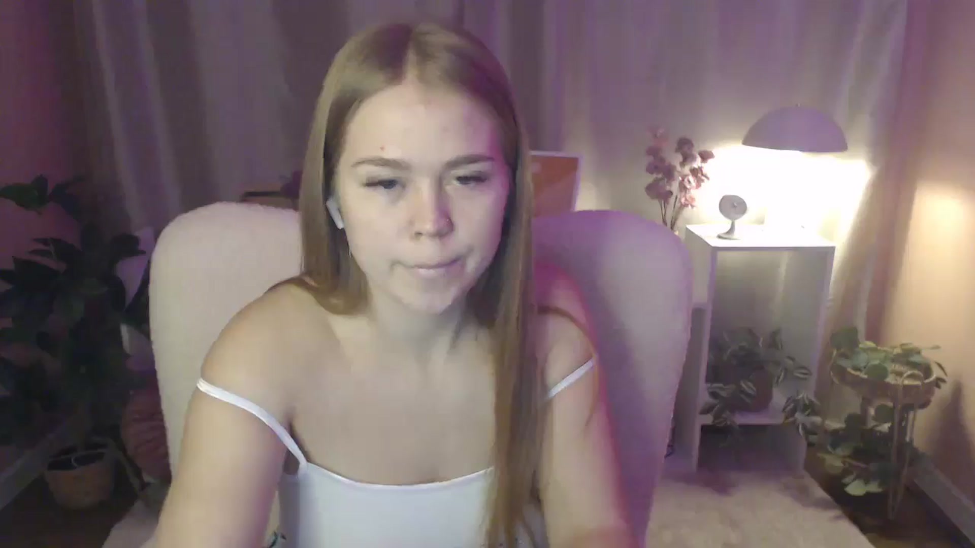 Gallery image thumbnail from PresleyPuff's myfreecams stream on, 02/03/2025, 09:37 image 7 of 20