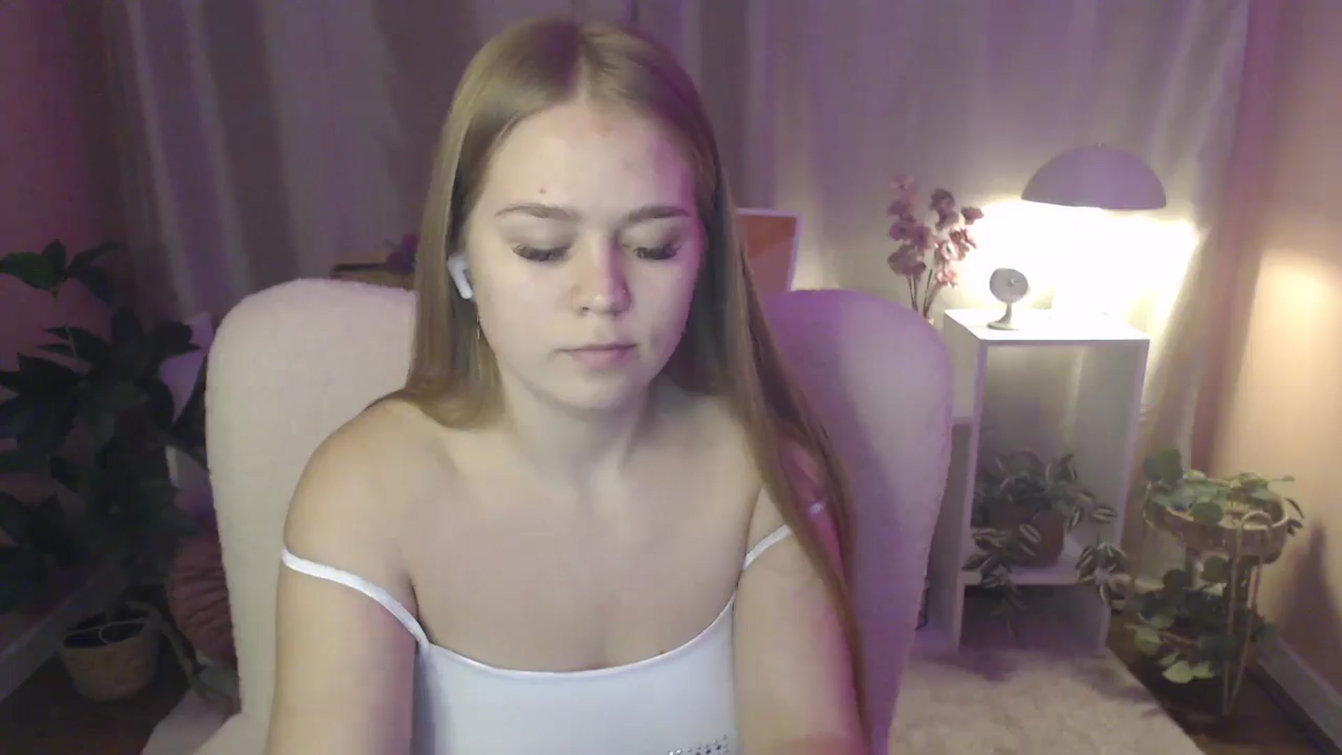 Gallery image thumbnail from PresleyPuff's myfreecams stream on, 02/03/2025, 09:37 image 15 of 20