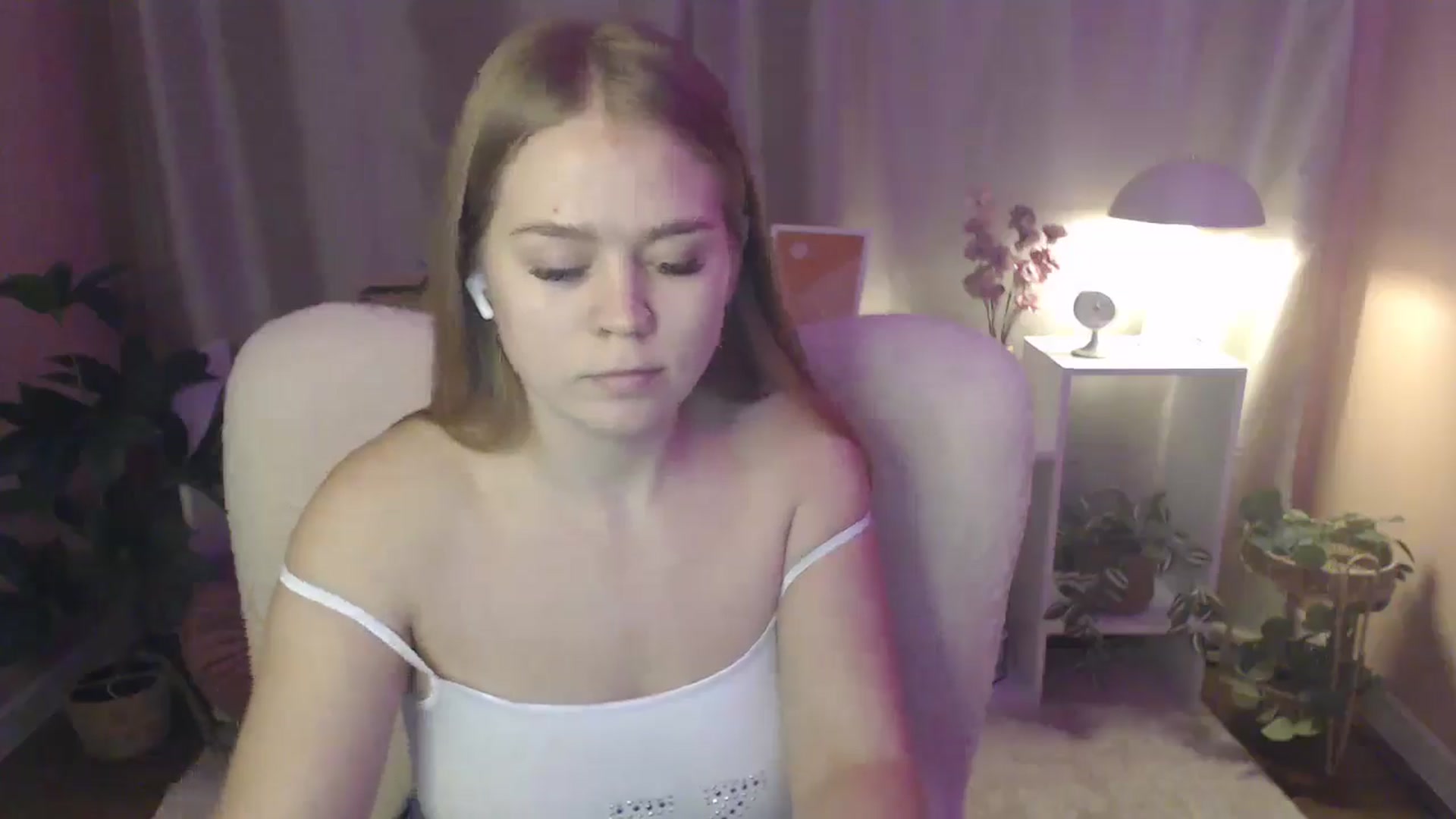 Gallery image thumbnail from PresleyPuff's myfreecams stream on, 02/03/2025, 09:37 image 14 of 20