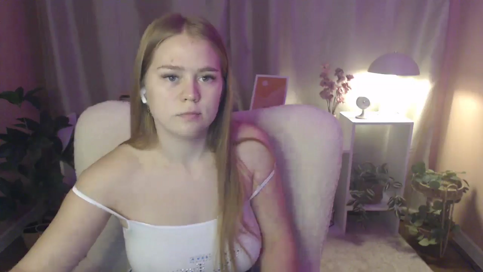 Gallery image thumbnail from PresleyPuff's myfreecams stream on, 02/03/2025, 09:37 image 6 of 20