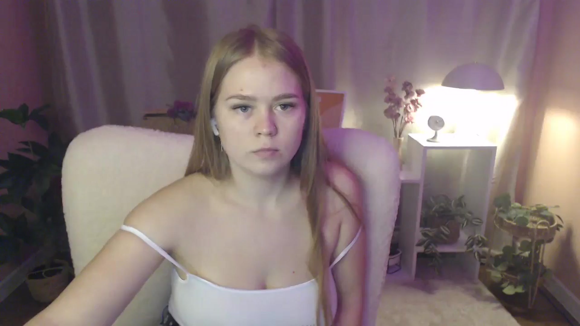 Gallery image thumbnail from PresleyPuff's myfreecams stream on, 02/03/2025, 10:50 image 7 of 20