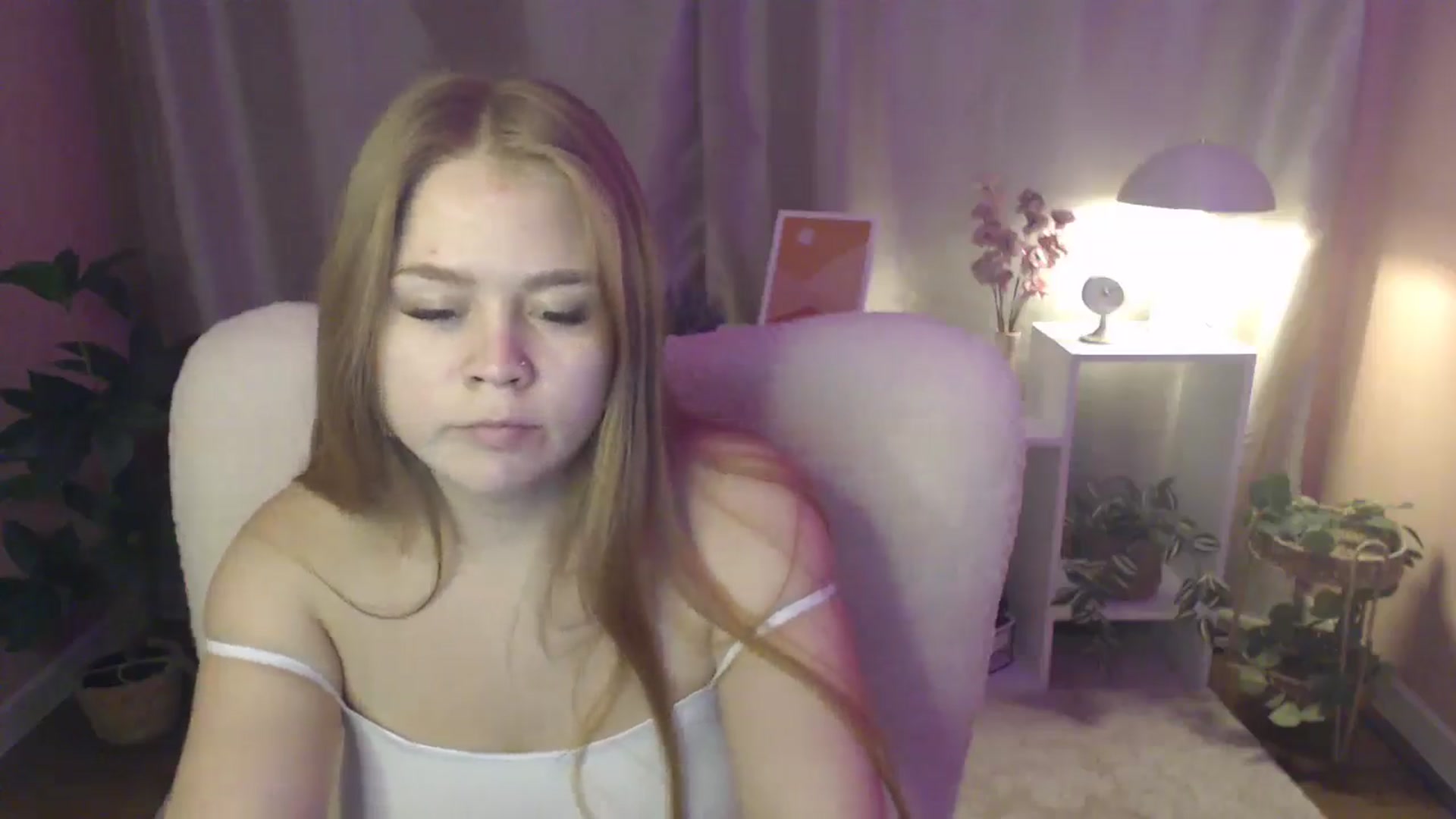 Gallery image thumbnail from PresleyPuff's myfreecams stream on, 02/03/2025, 11:34 image 9 of 20