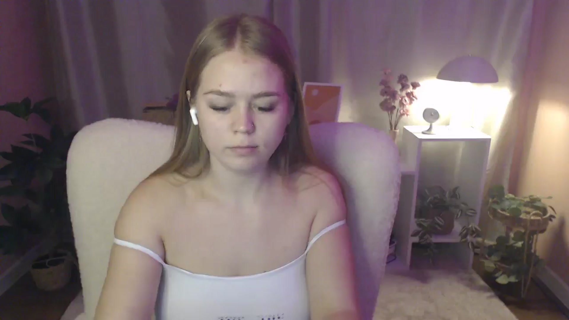 Gallery image thumbnail from PresleyPuff's myfreecams stream on, 02/03/2025, 11:34 image 19 of 20