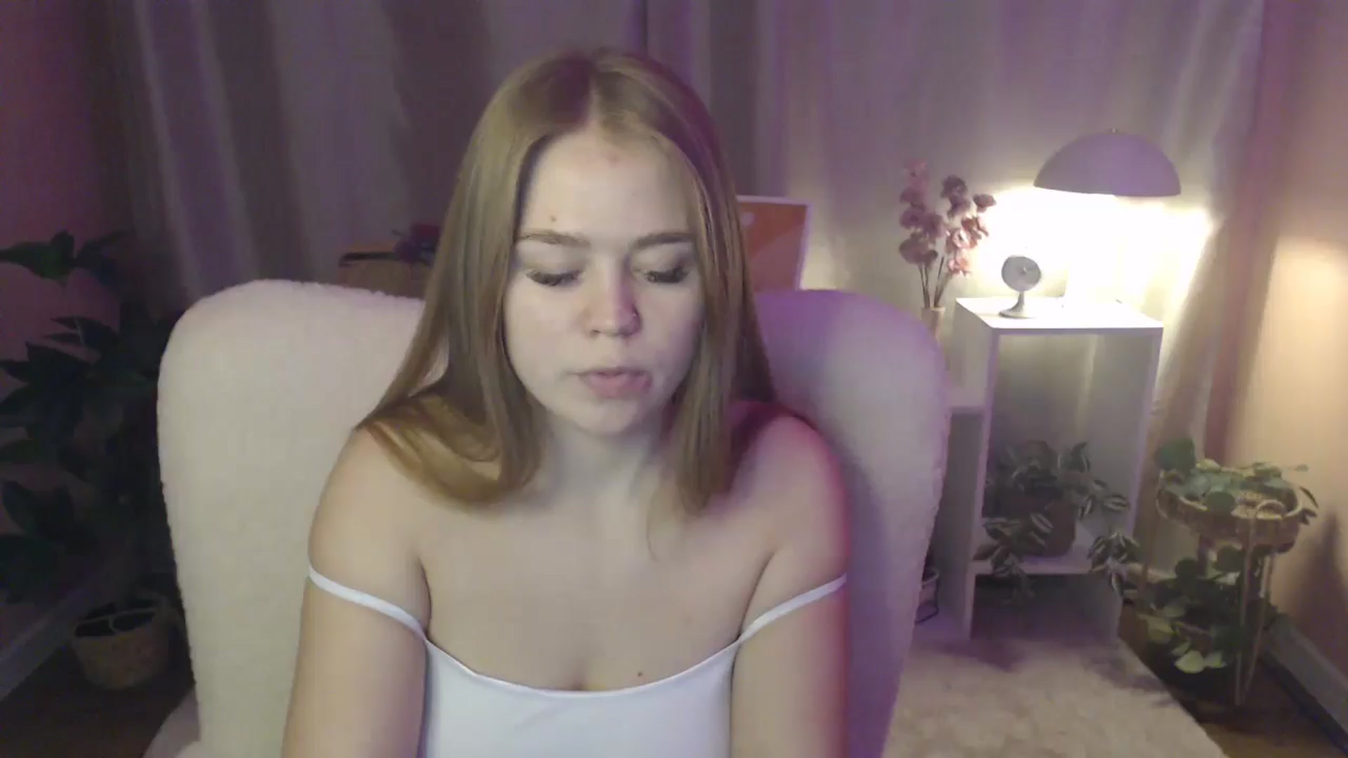 Gallery image thumbnail from PresleyPuff's myfreecams stream on, 02/03/2025, 11:34 image 7 of 20