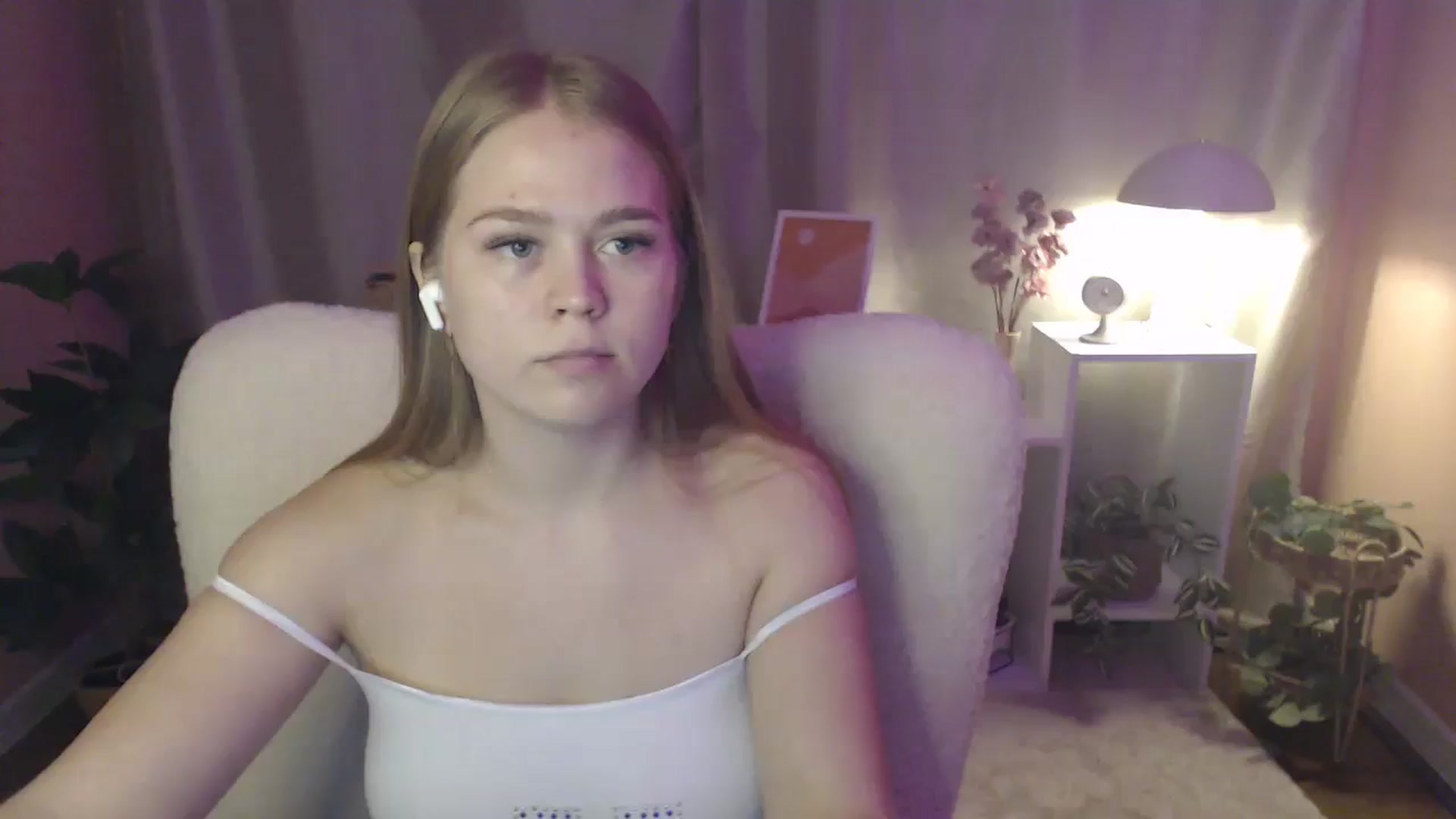 Gallery image thumbnail from PresleyPuff's myfreecams stream on, 02/03/2025, 11:34 image 18 of 20